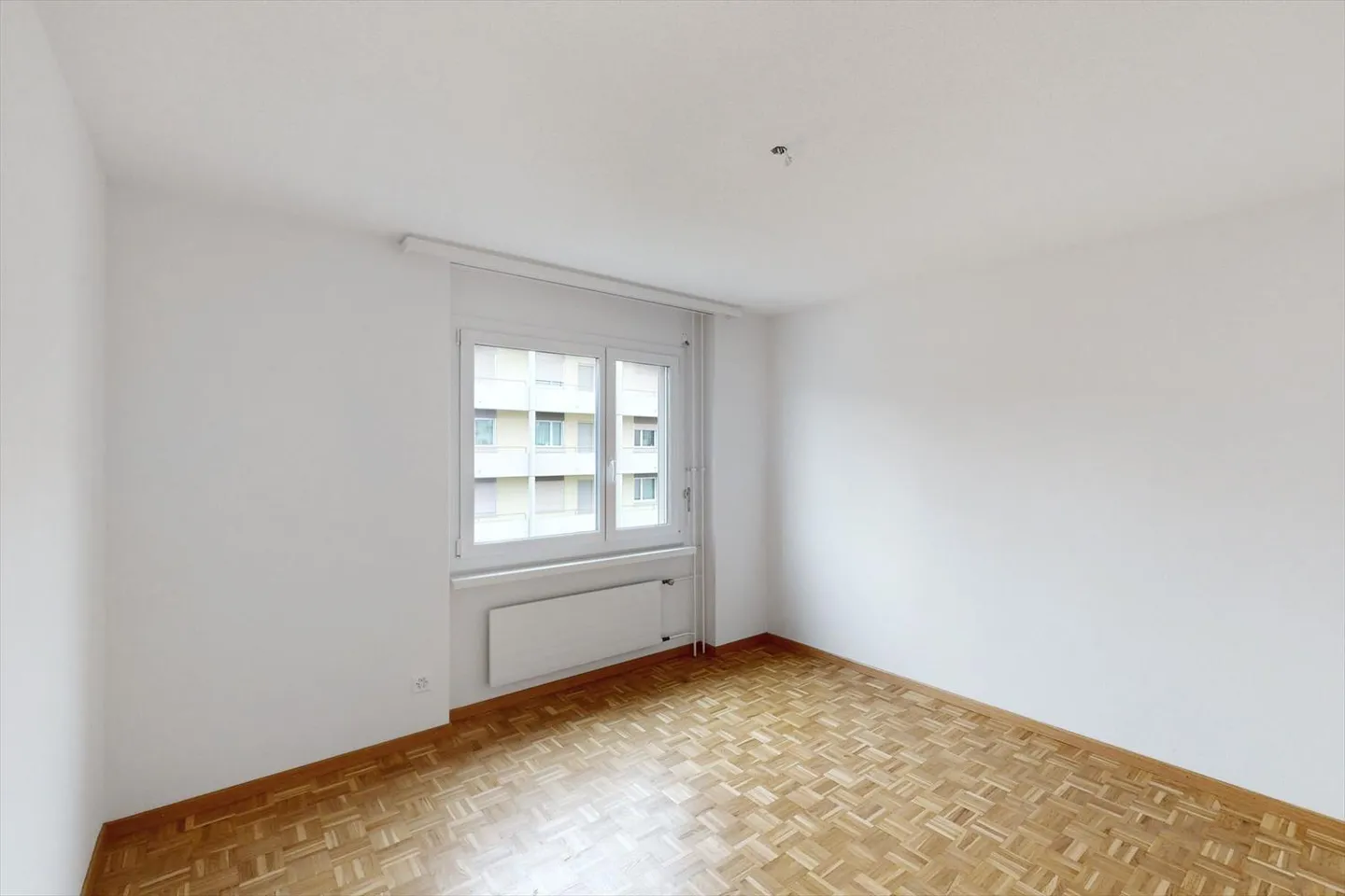 Appartamento spazioso e centrale in città! - Foto 5 di 11