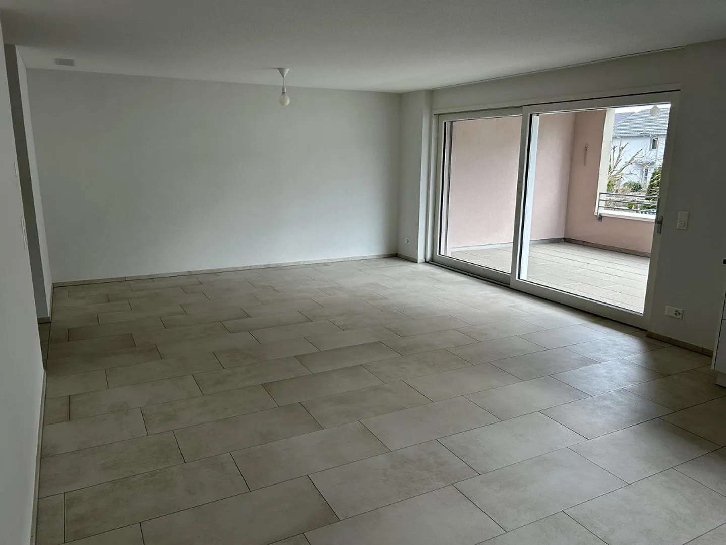Vivere comodamente in campagna – lavorare a Zurigo, Zug o Aarau - Foto 3 di 12