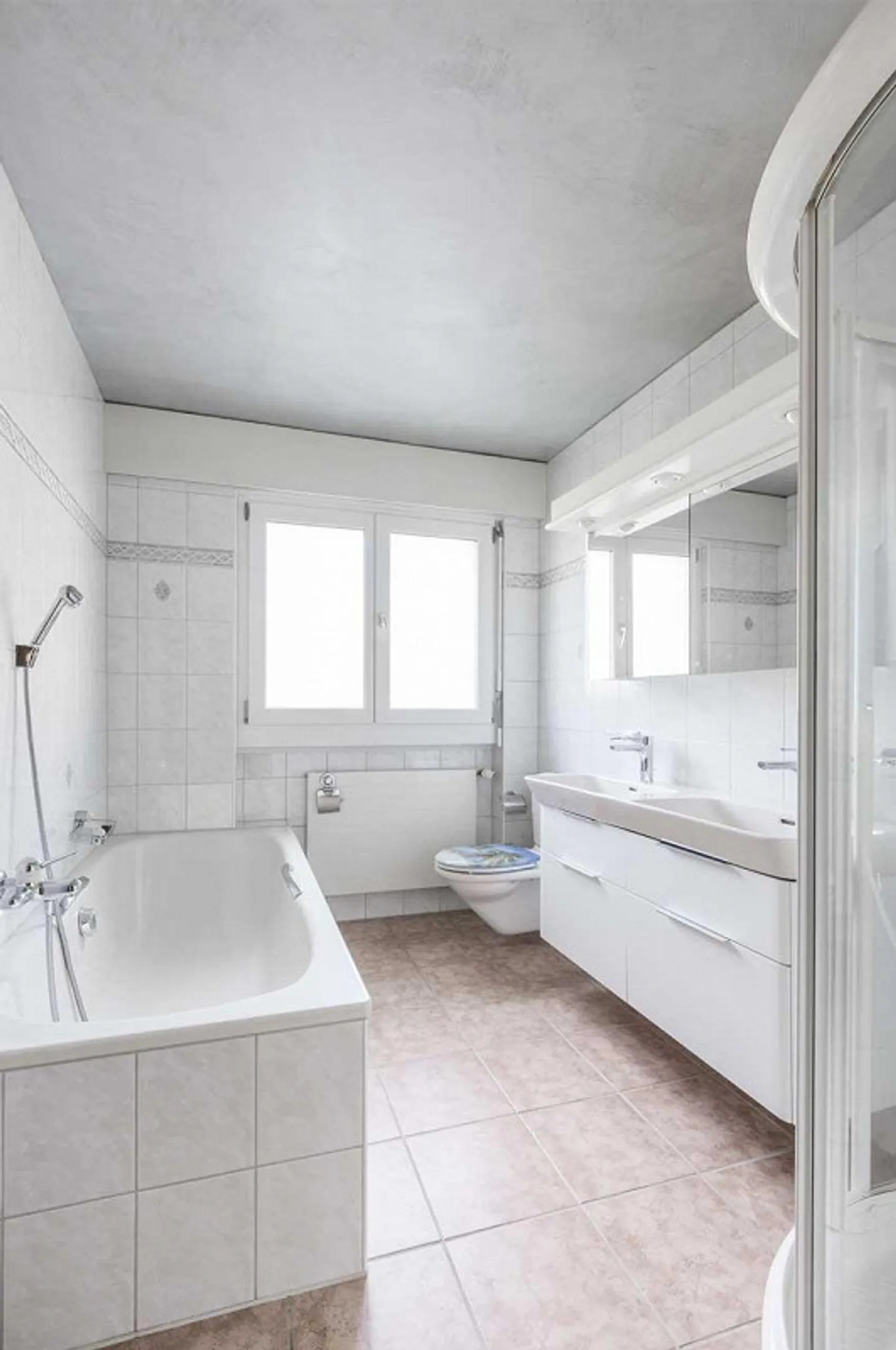 ZFH in a beautiful location - Photo 8 of 13