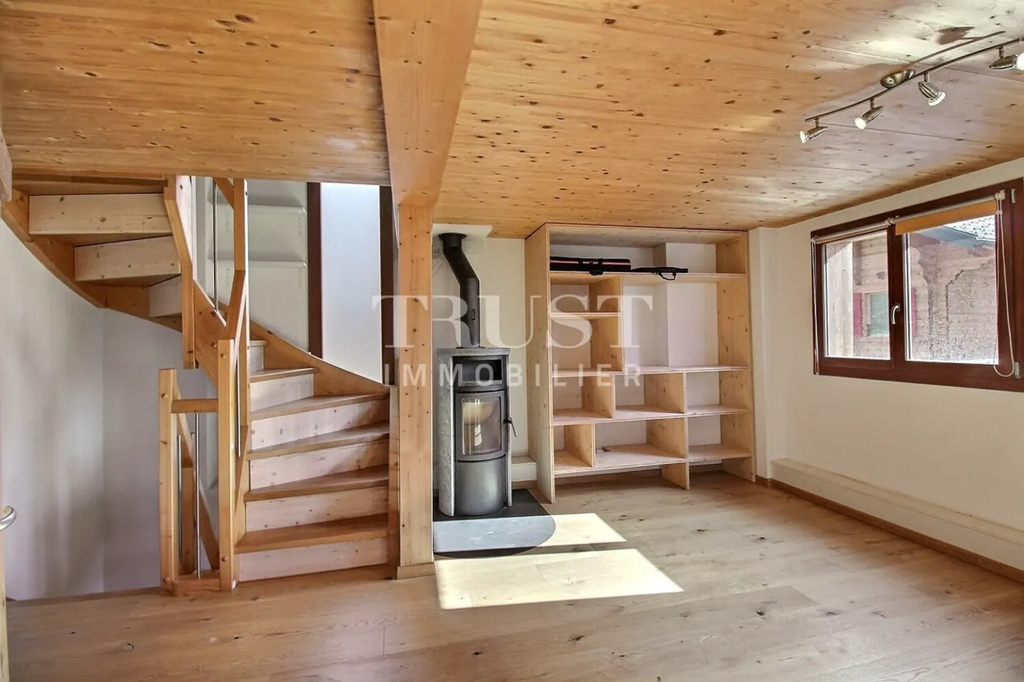 LUC / AYENT - WUNDERSCHÖNE RENOVIERTE SCHEUNE MIT DORFHAUS - Foto 4 von 13