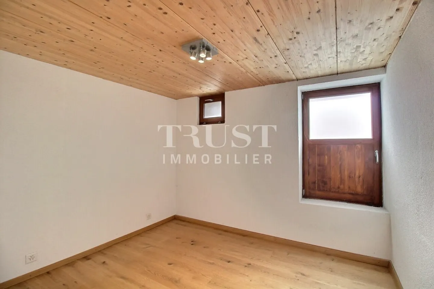 LUC / AYENT - WUNDERSCHÖNE RENOVIERTE SCHEUNE MIT DORFHAUS - Foto 9 von 13