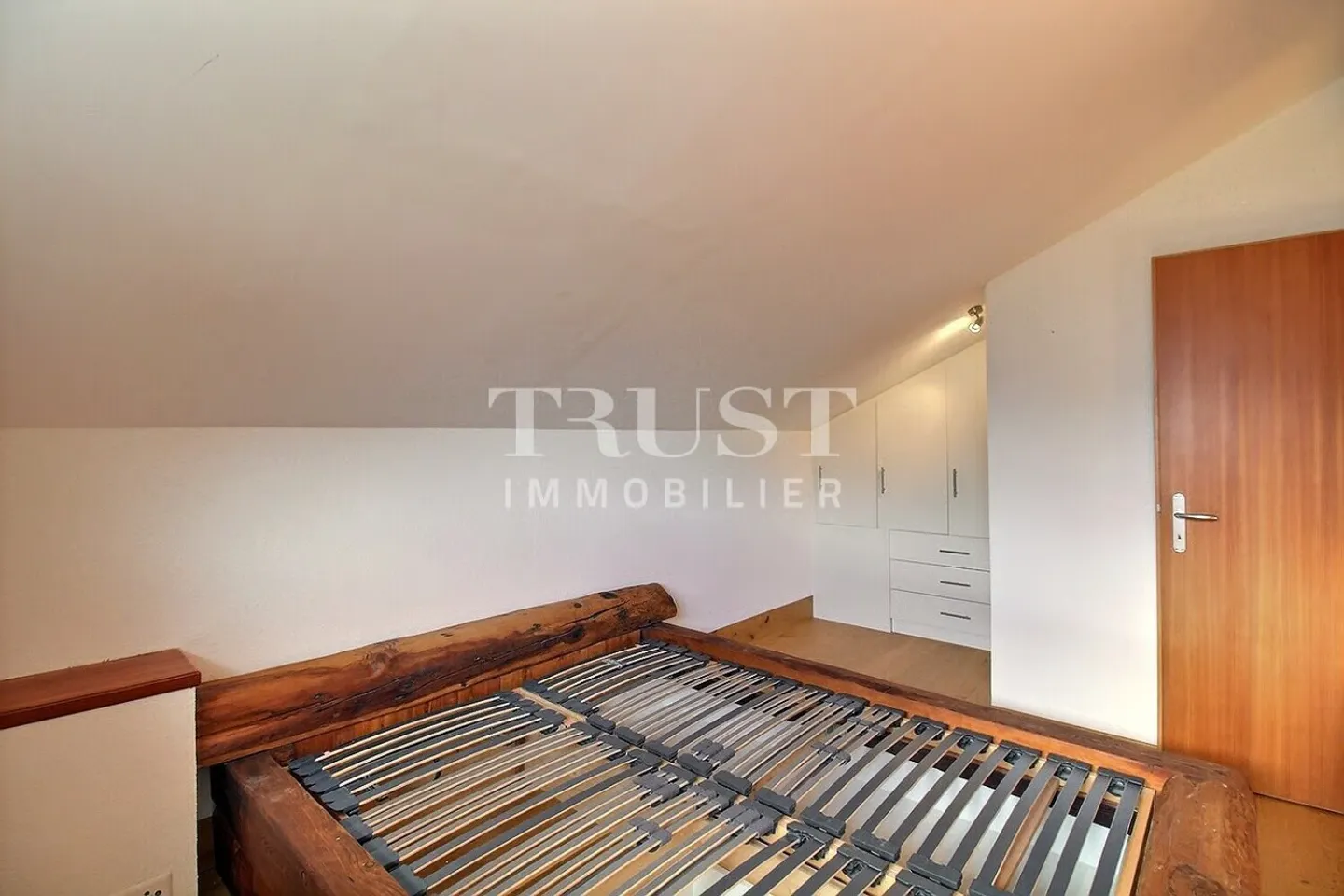 LUC / AYENT - WUNDERSCHÖNE RENOVIERTE SCHEUNE MIT DORFHAUS - Foto 8 von 13