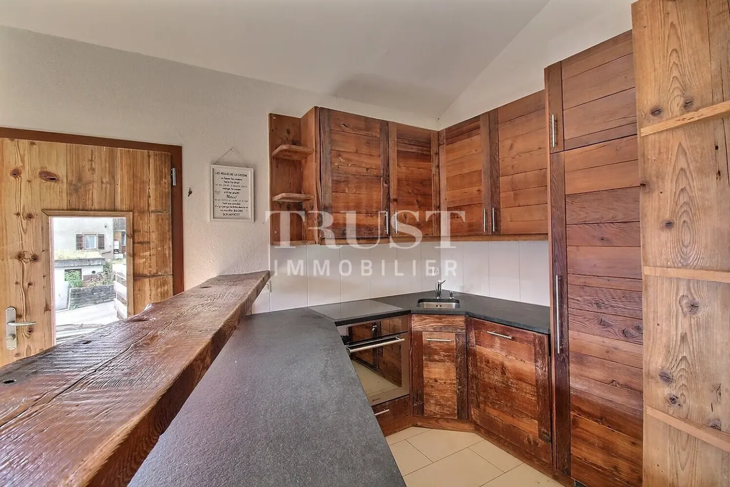 LUC / AYENT - WUNDERSCHÖNE RENOVIERTE SCHEUNE MIT DORFHAUS - Foto 11 von 13