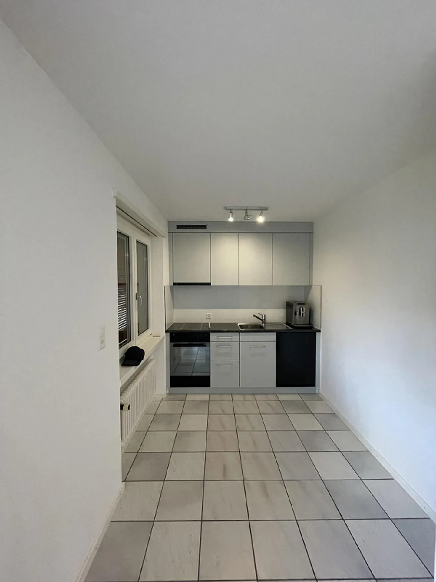 1.5 room apartment with balcony - Photo 2 of 8