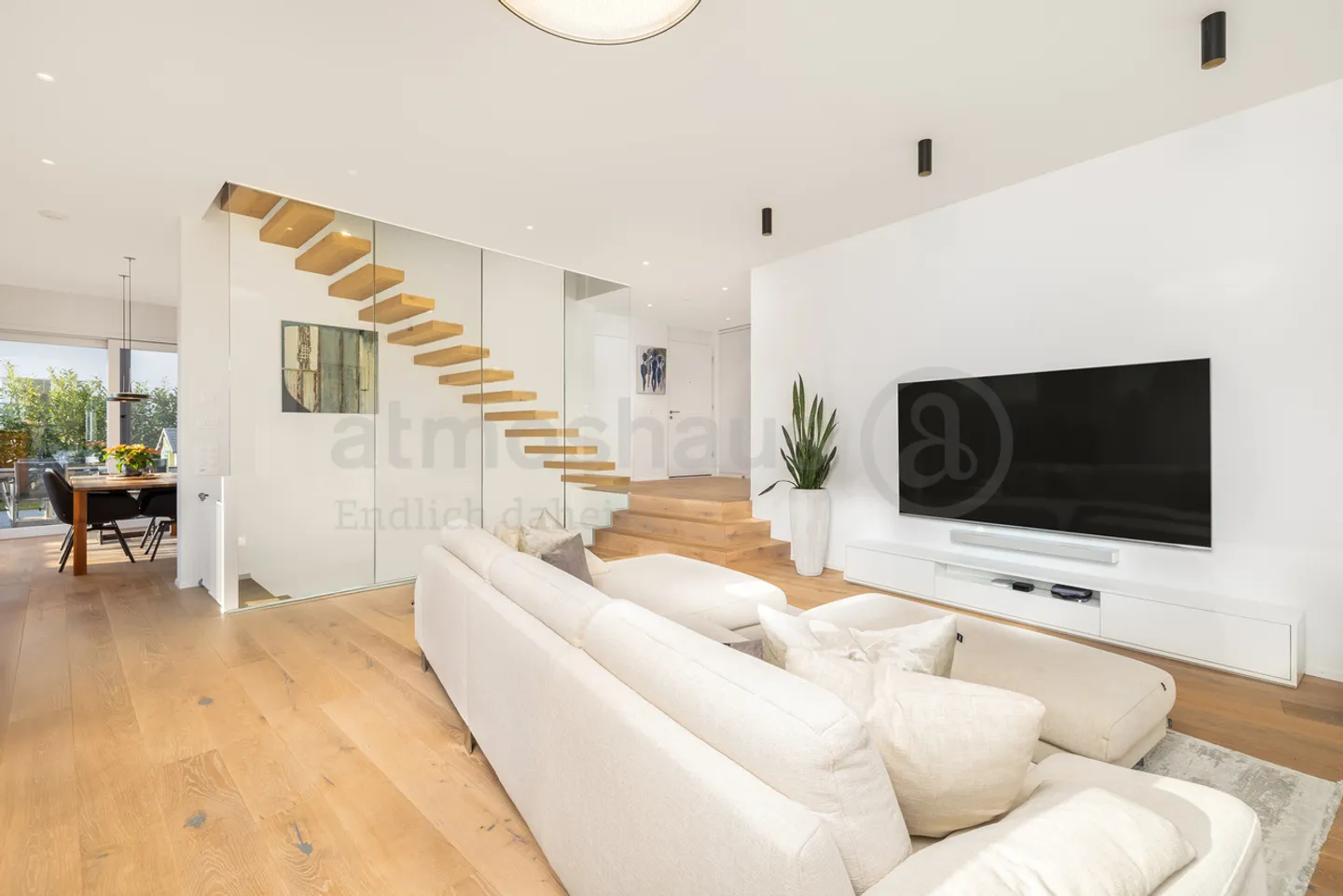 Oasi tranquilla: nuova casa unifamiliare su grande terreno soleggiato! - Foto 3 di 5