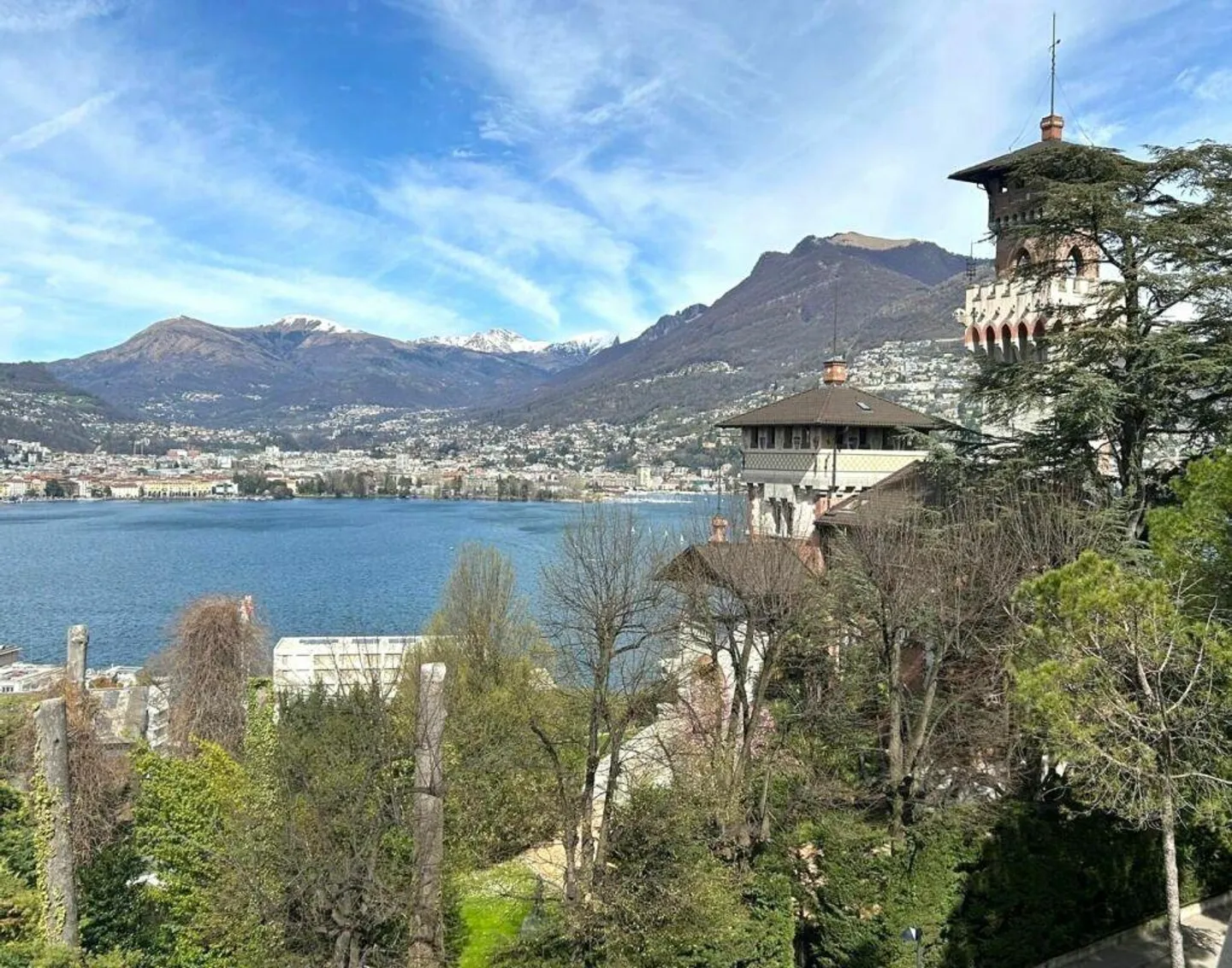 Bellissimo appartamento con vista lago - Foto 1 di 6