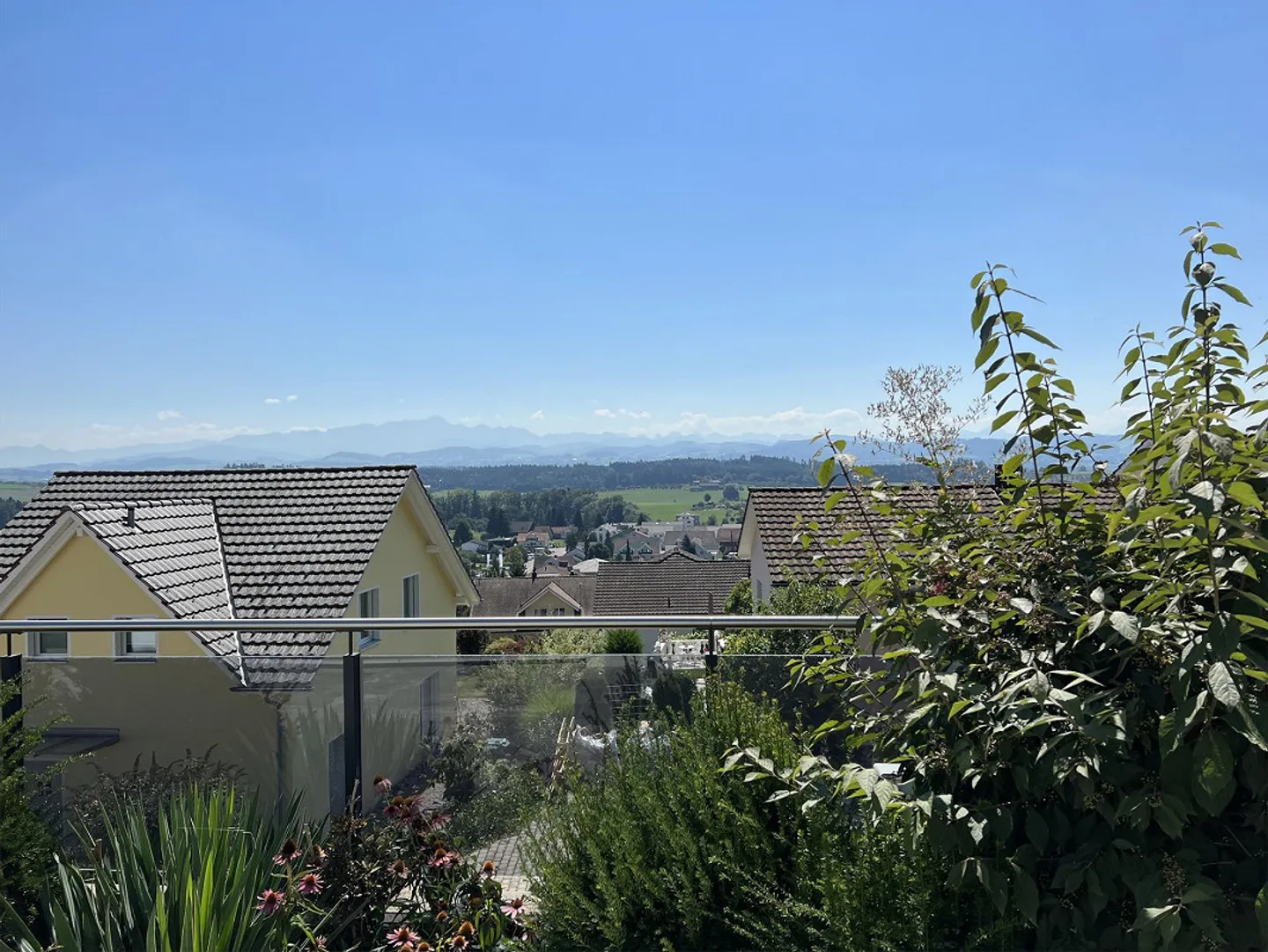 Grosszügige Möblierte Wohnung - Foto 1 von 13