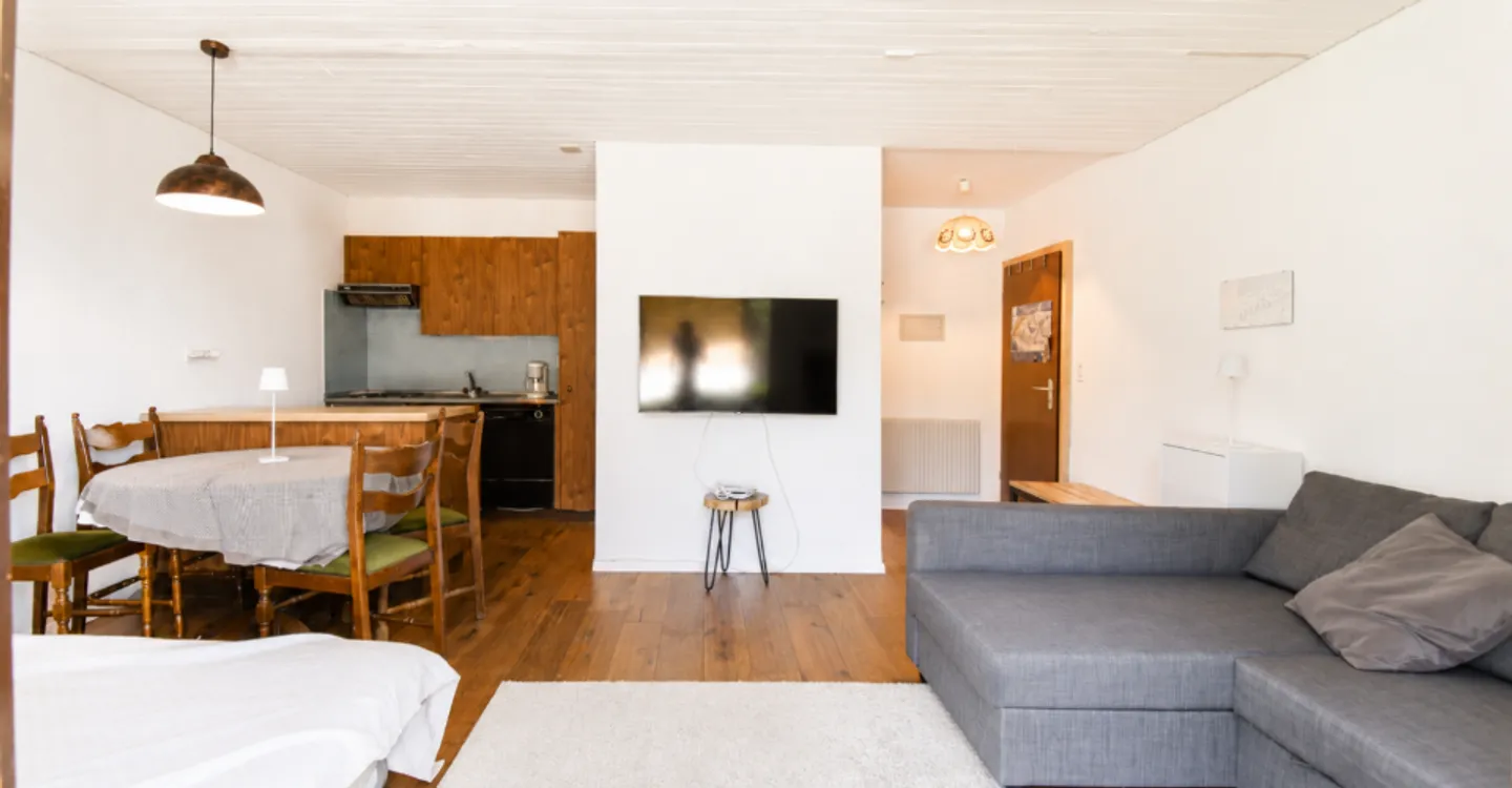 Charming Studio Near Ski Lifts - Photo 4 of 9