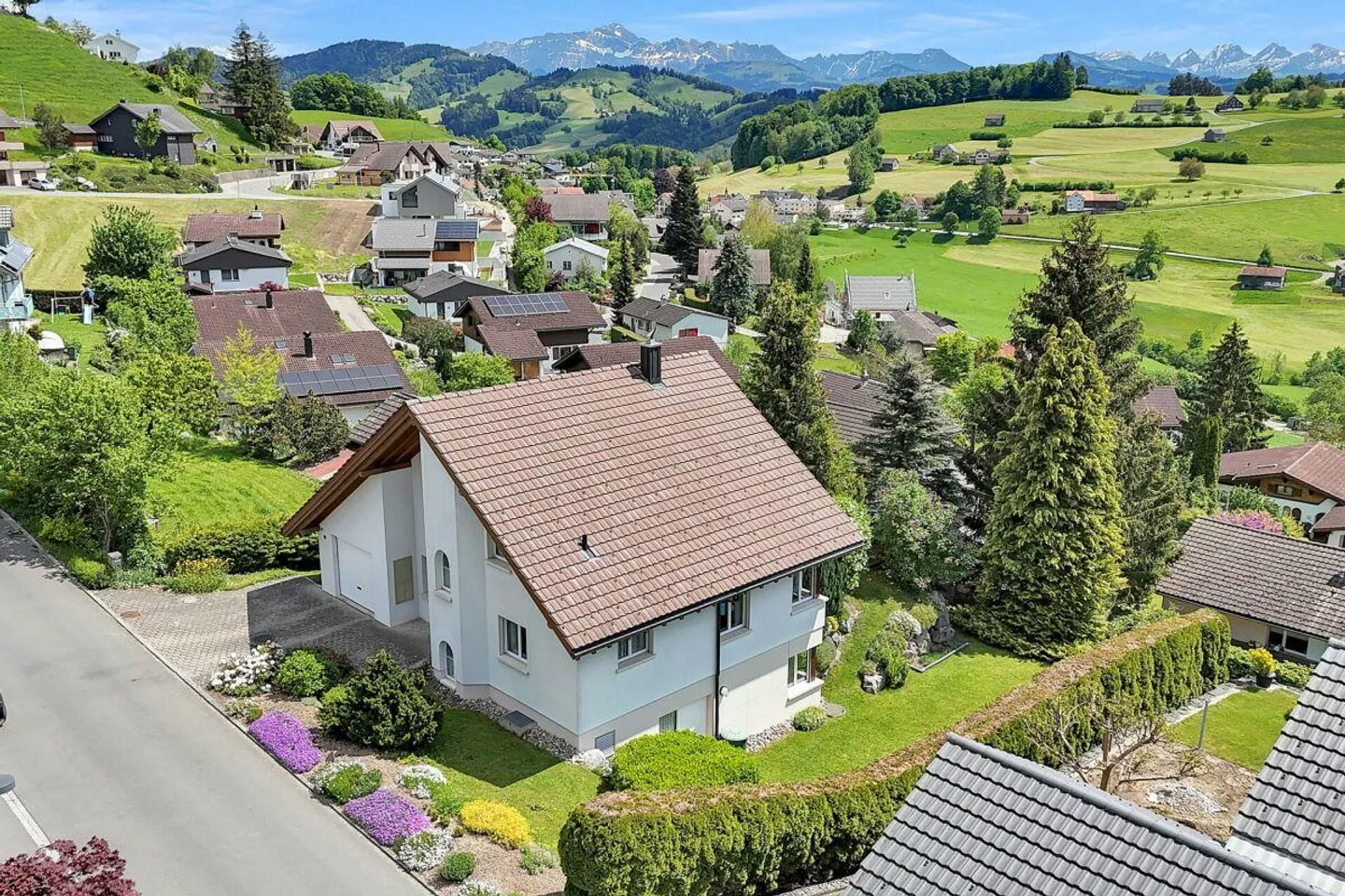 Il tuo rifugio: Vivere con vista, spazio per vivere, pace da godere - sentirsi bene a tutti i livelli. - Foto 1 di 26