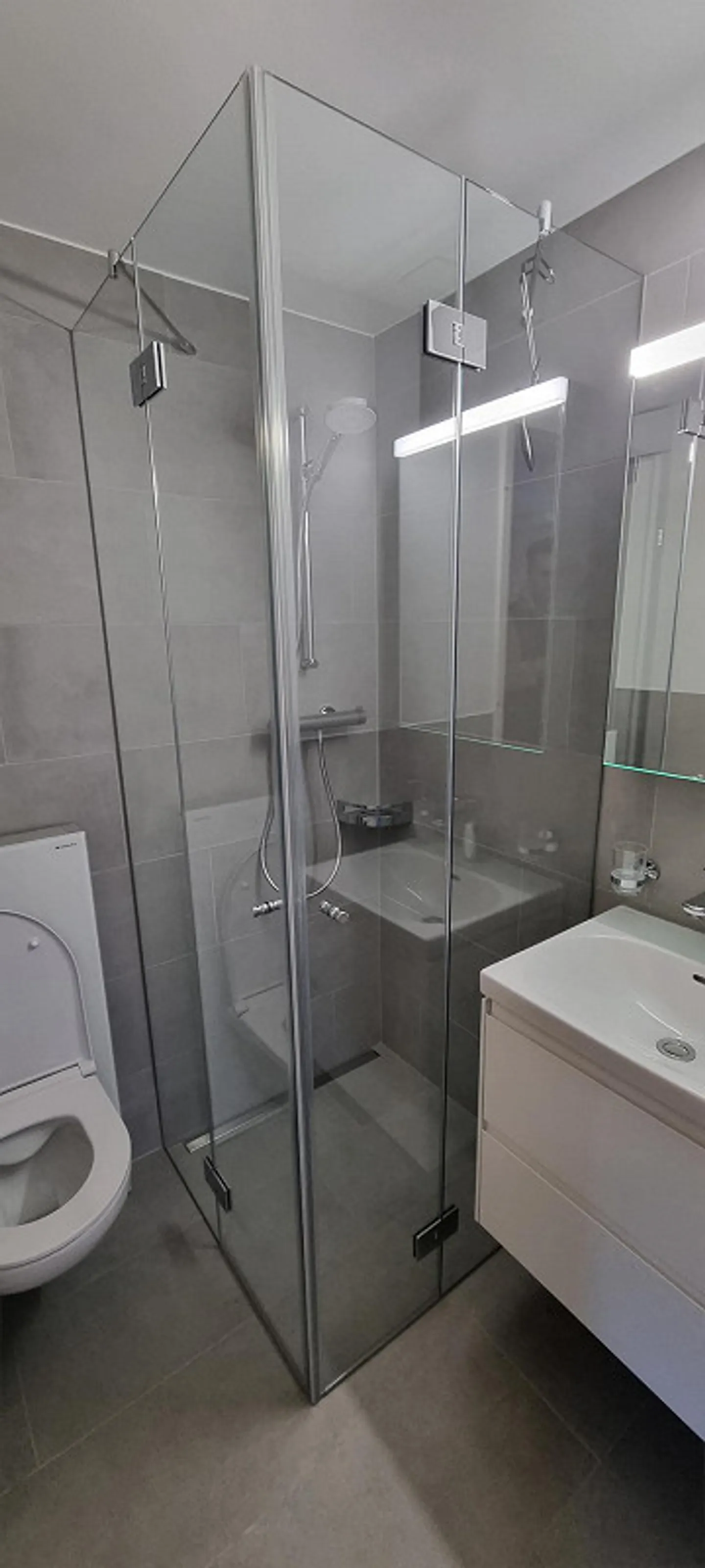 Studio ristrutturato con terrazza – per single, pendolari o pensionati - Foto 6 di 10