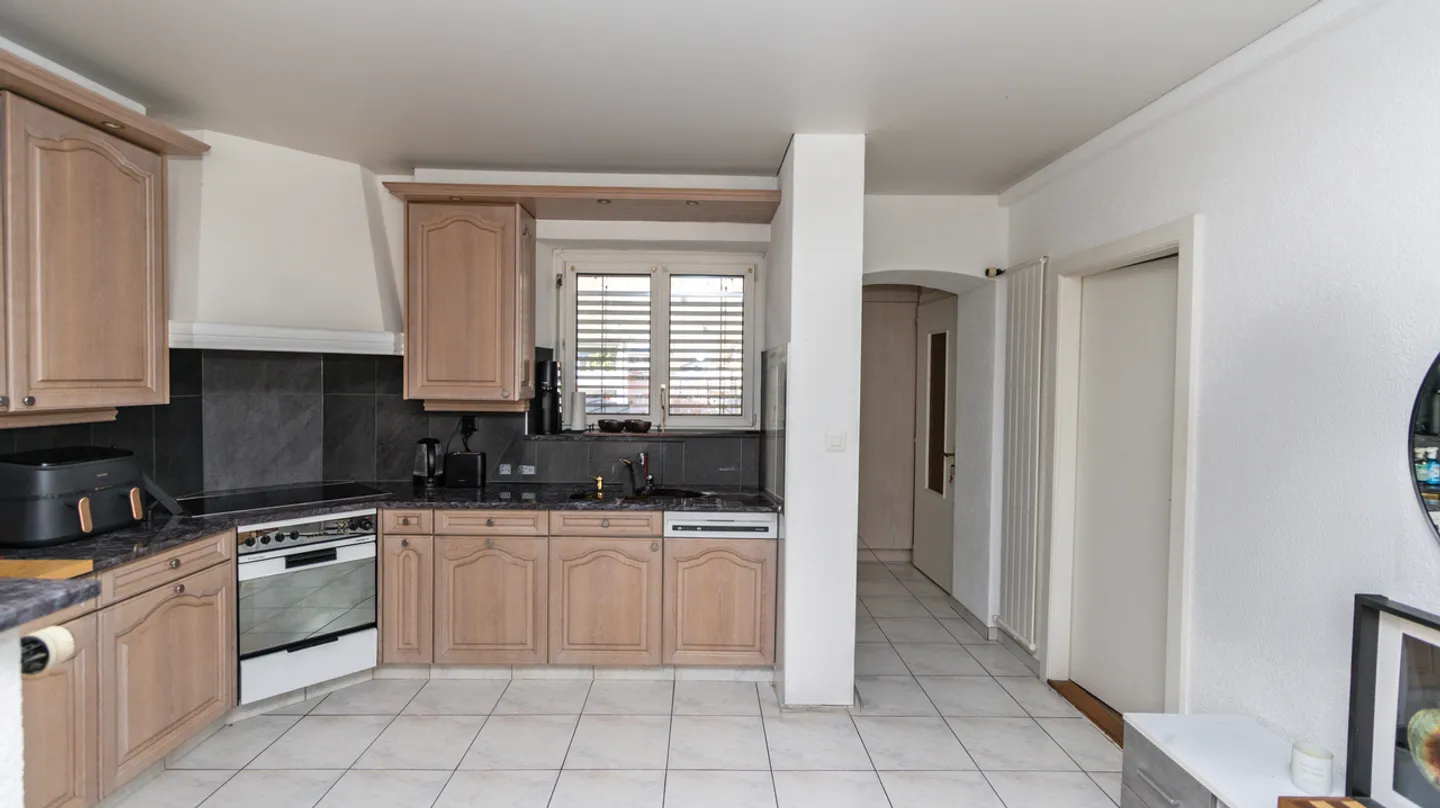 À vendre appartement duplex de 4,5 pièces avec charme à Plan-Conthey - Photo 3 sur 8