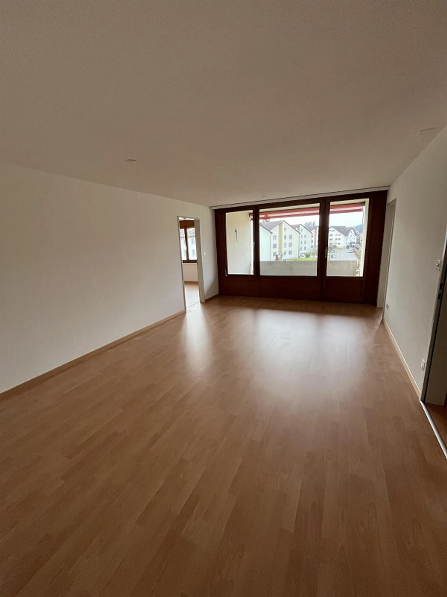 2.5 Room Apartment - Photo 2 of 7