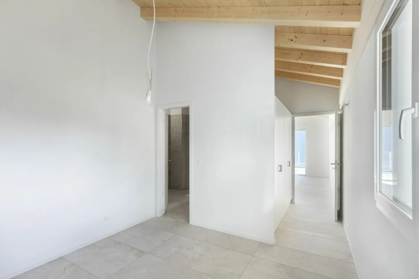 Attique à vendre - Photo 5 sur 17