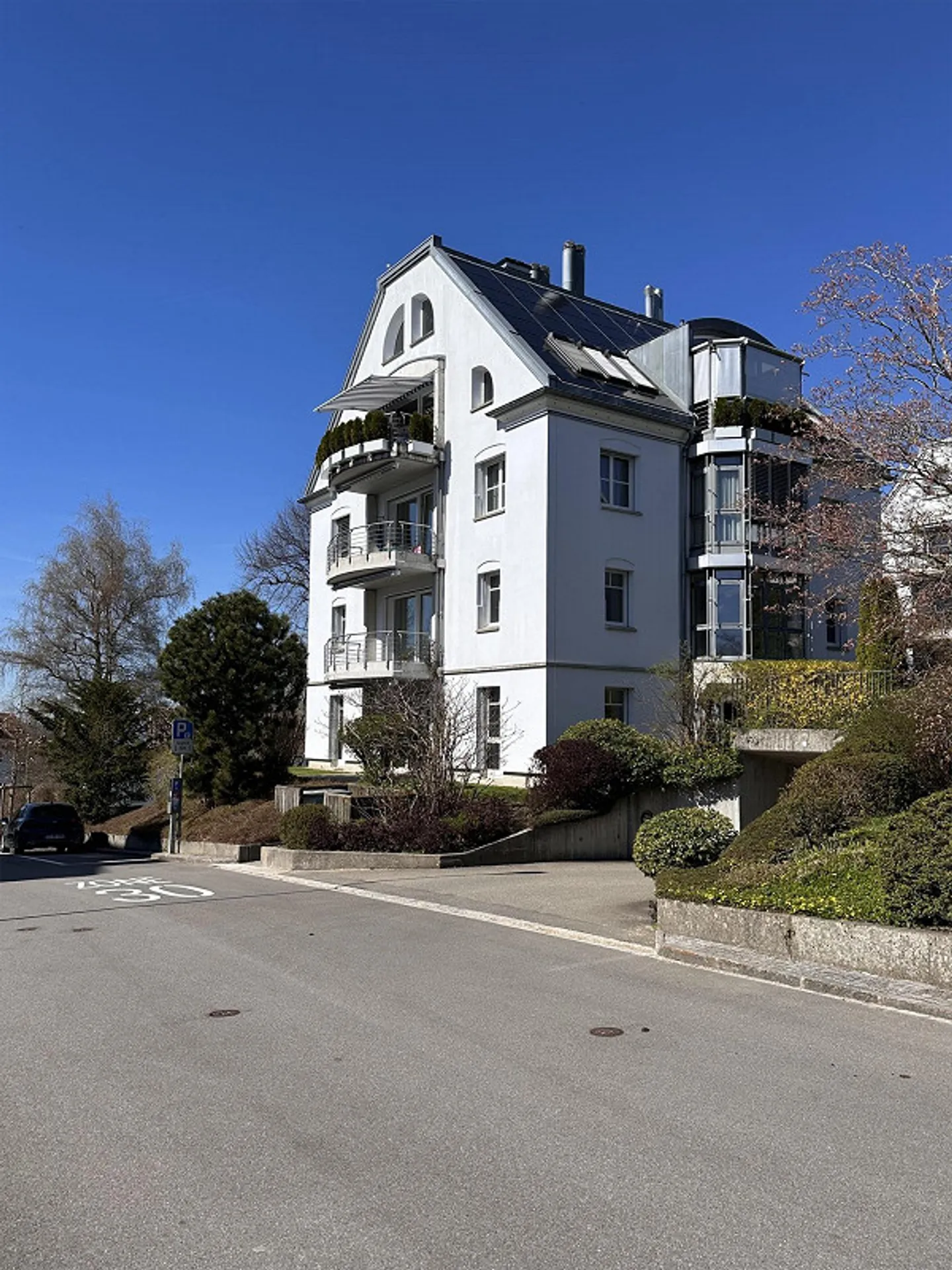 Renovierte Wohnung in Rotmonten - Foto 2 von 11