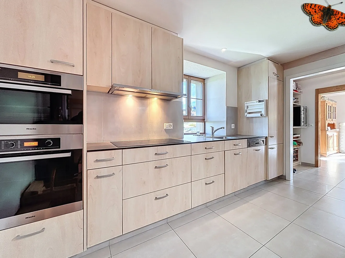 Superb 4.5-room apartment in a renovated farmhouse in Villarsiviriaux - Photo 2 of 14