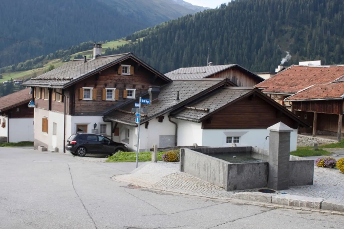 Charming 5.5-room attic apartment in a central location in Sedrun - Photo 8 of 13