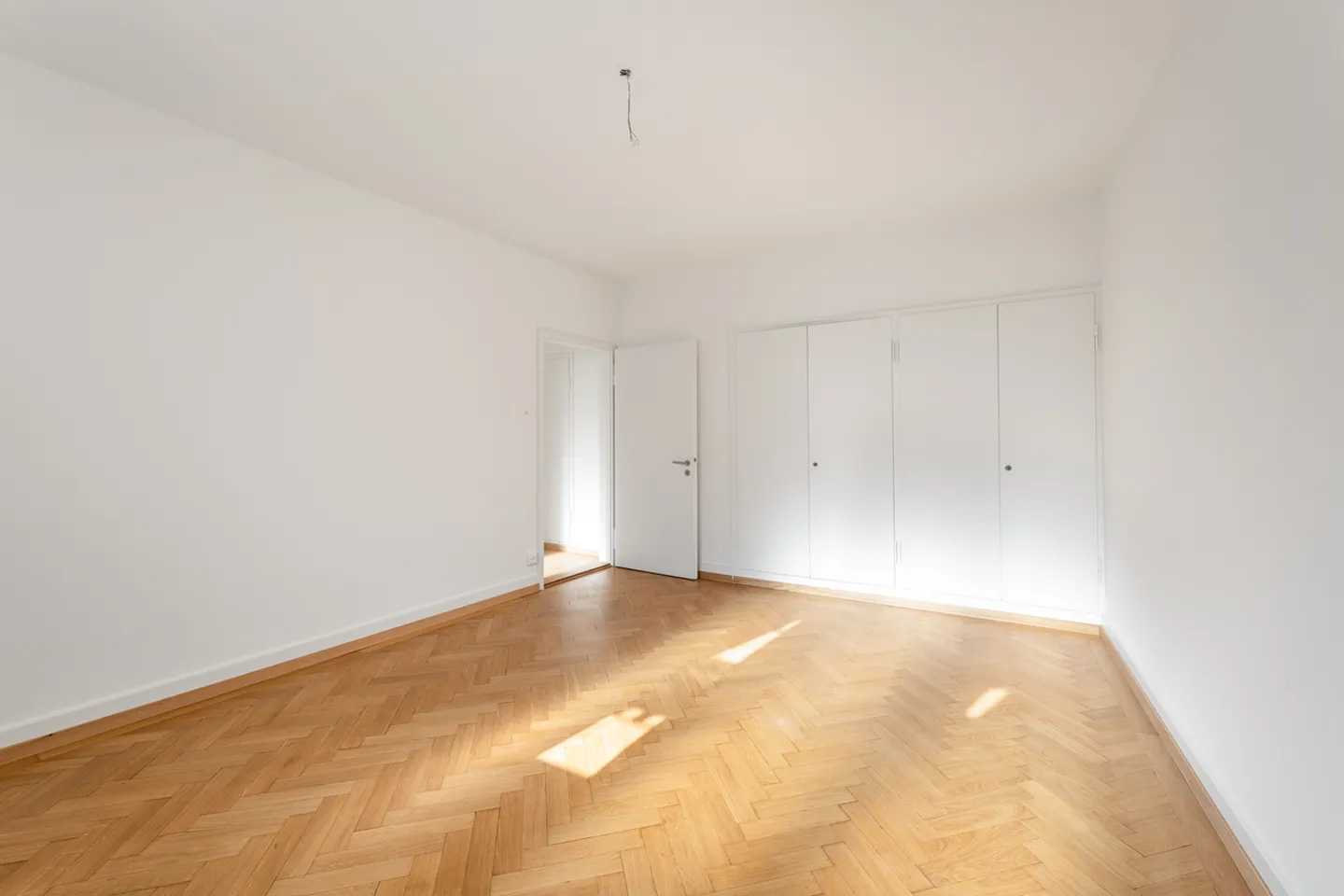 Modernes 2-Zimmer-Apartment in Zürich - Foto 3 von 9