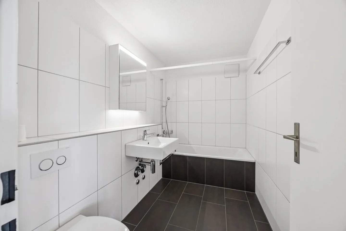 Modern Living on Two Levels. - Photo 10 of 11