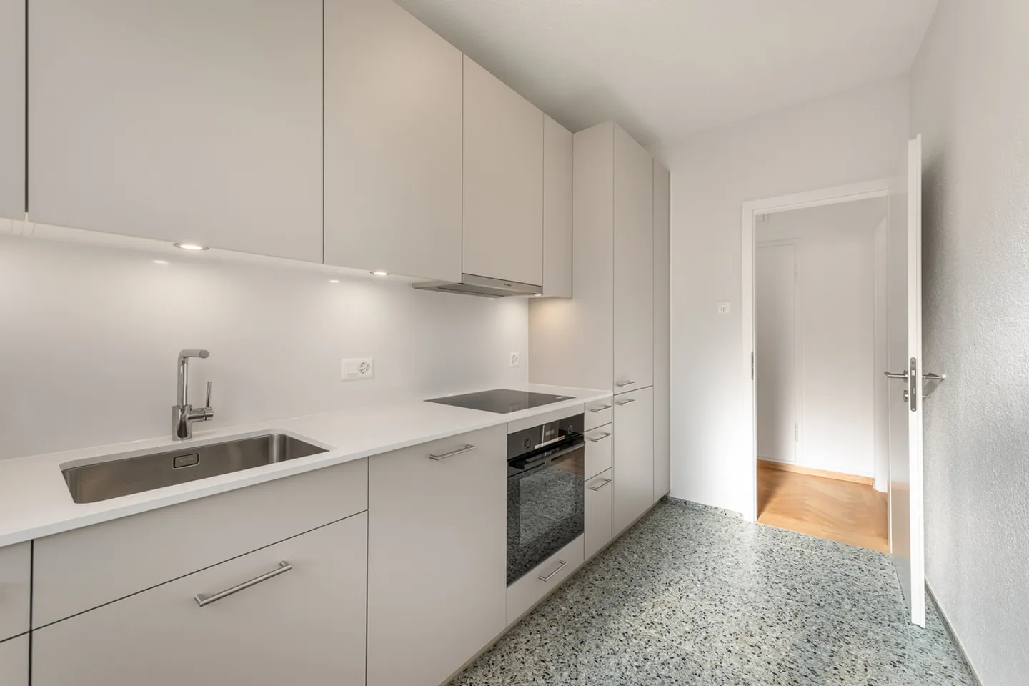 Modernes 2-Zimmer-Apartment in Zürich - Foto 7 von 9