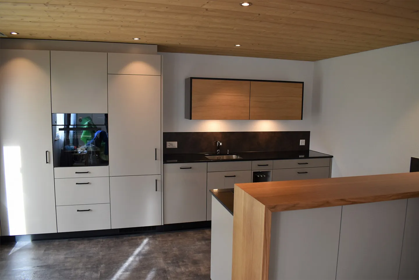 Appartamento con balcone e vista sul verde - Foto 1 di 12