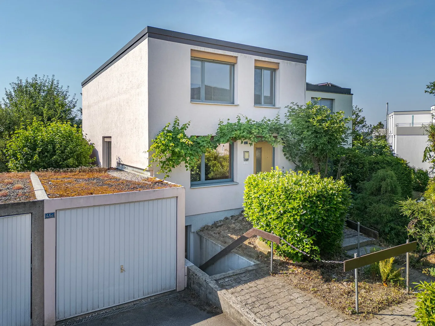 Wohnen in der Nähe des Bielersees – 5-Zimmer-Reihenhaus mit Potenzial - Foto 1 di 12