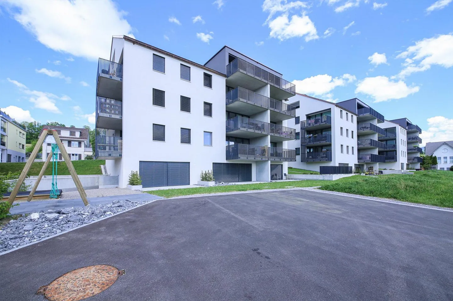 Charming and spacious attic apartment! - Photo 1 of 8