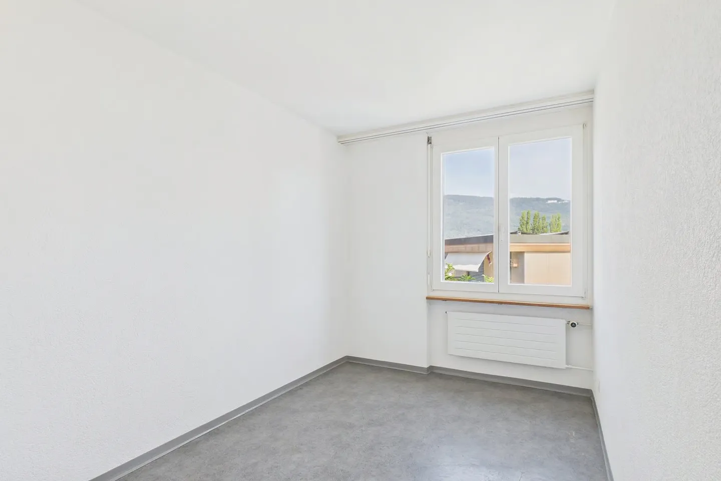 Wohnen in der Nähe des Bielersees – 5-Zimmer-Reihenhaus mit Potenzial - Foto 5 di 12