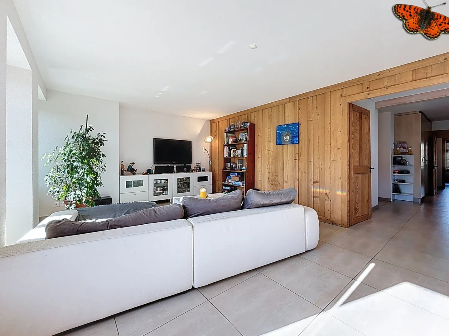 Superb 4.5-room apartment in a renovated farmhouse in Villarsiviriaux - Photo 4 of 14