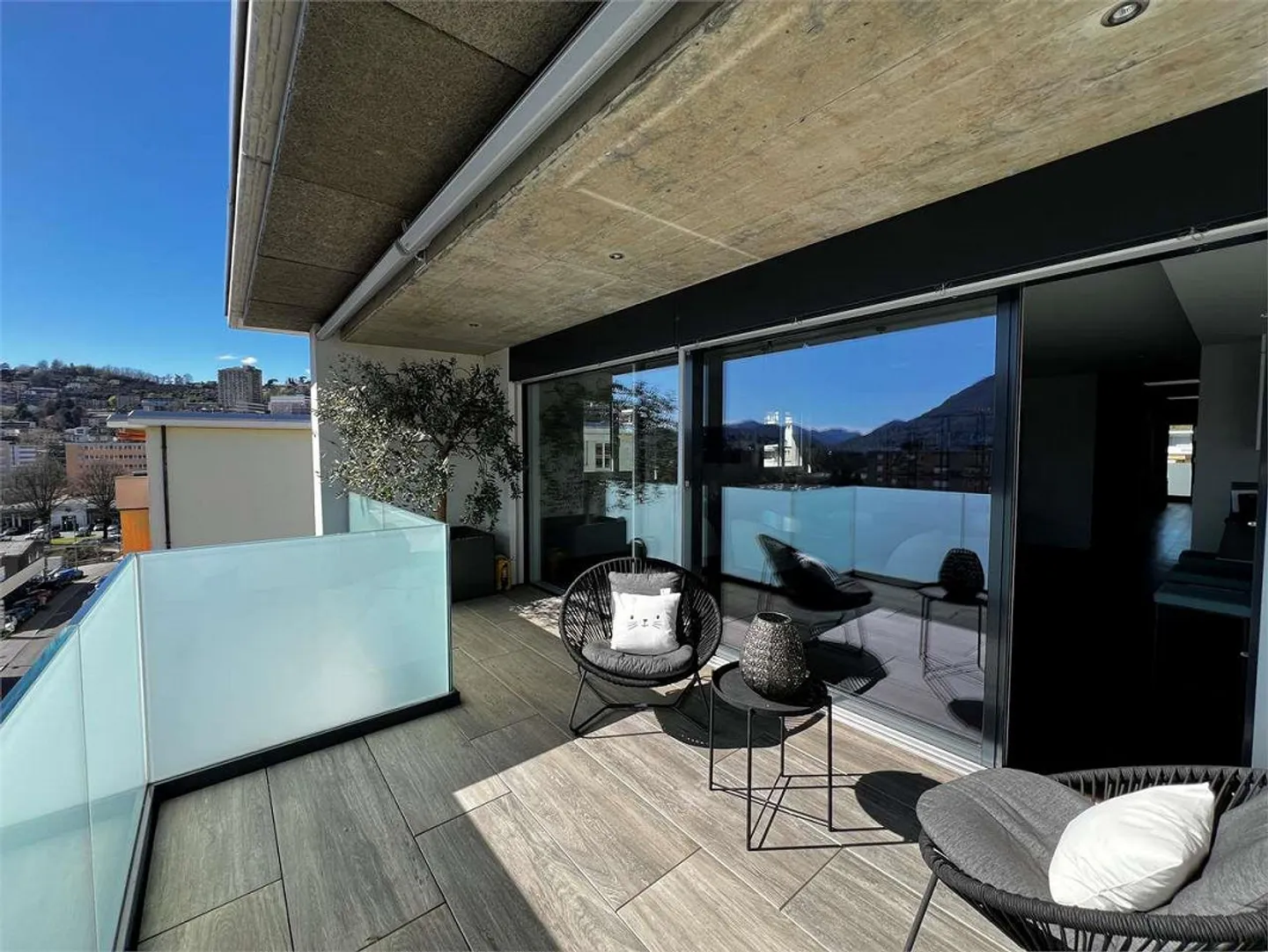 Rif. 2674 Pregassona Attico esclusivo con ascensore diretto - Foto 6 von 13