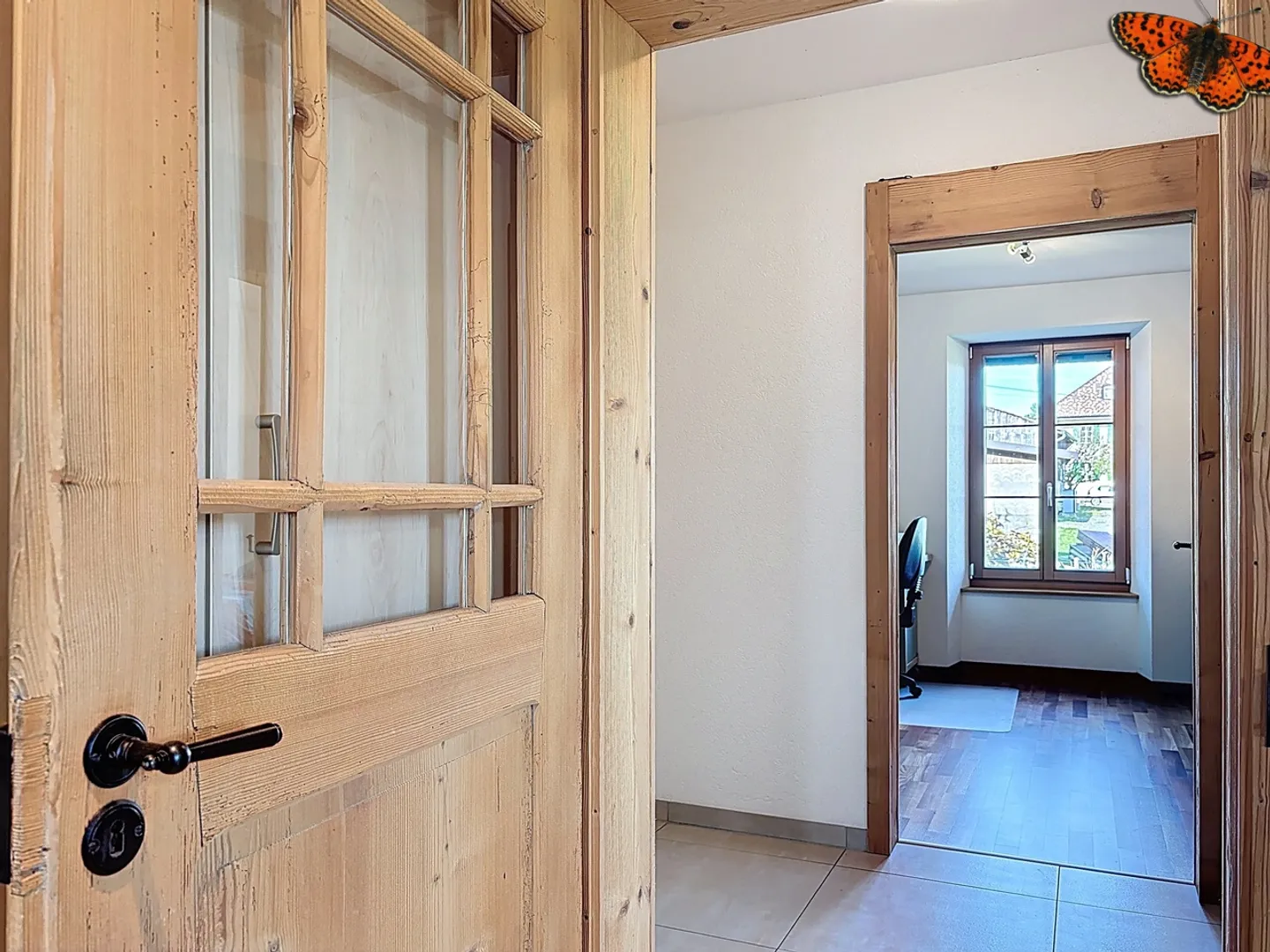 Superb 4.5-room apartment in a renovated farmhouse in Villarsiviriaux - Photo 5 of 14