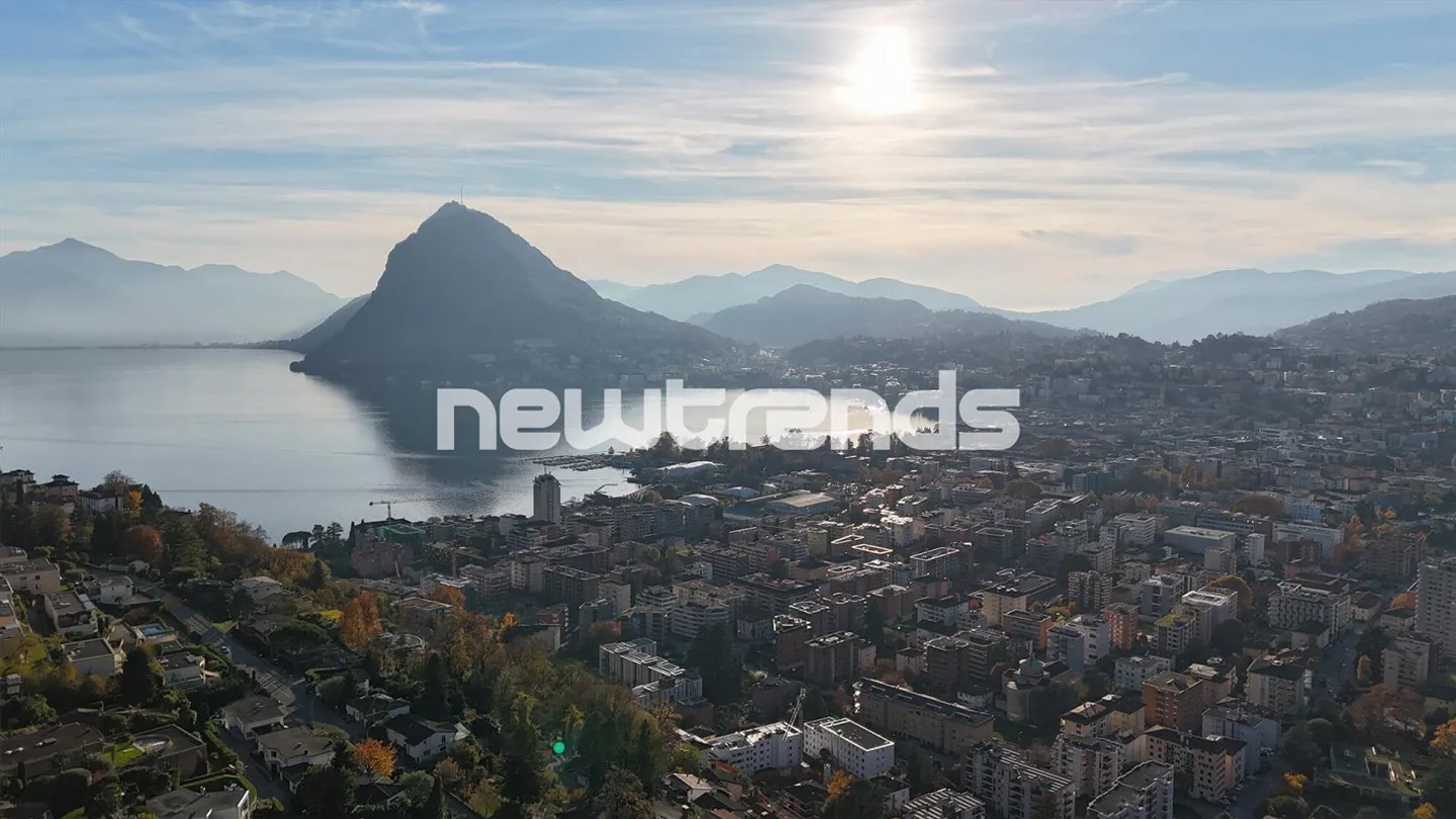 Viganello - Albonago : Maison de ville avec vue panoramique sur le lac et terrasse à vendre - Photo 1 sur 17