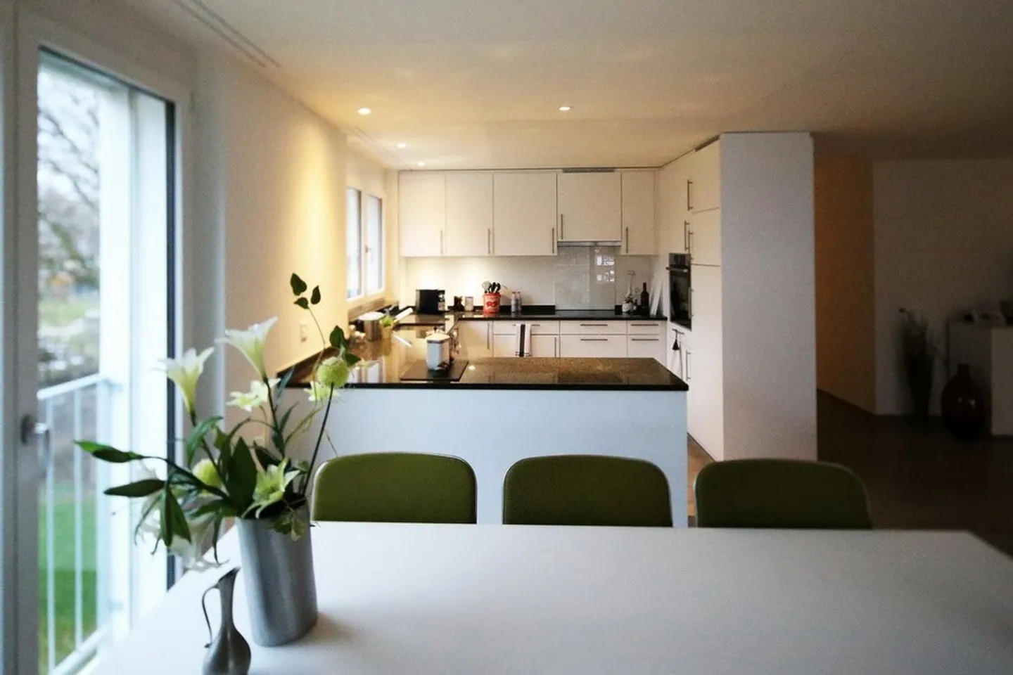 Modern 4.5-Room Apartment - Photo 6 of 9