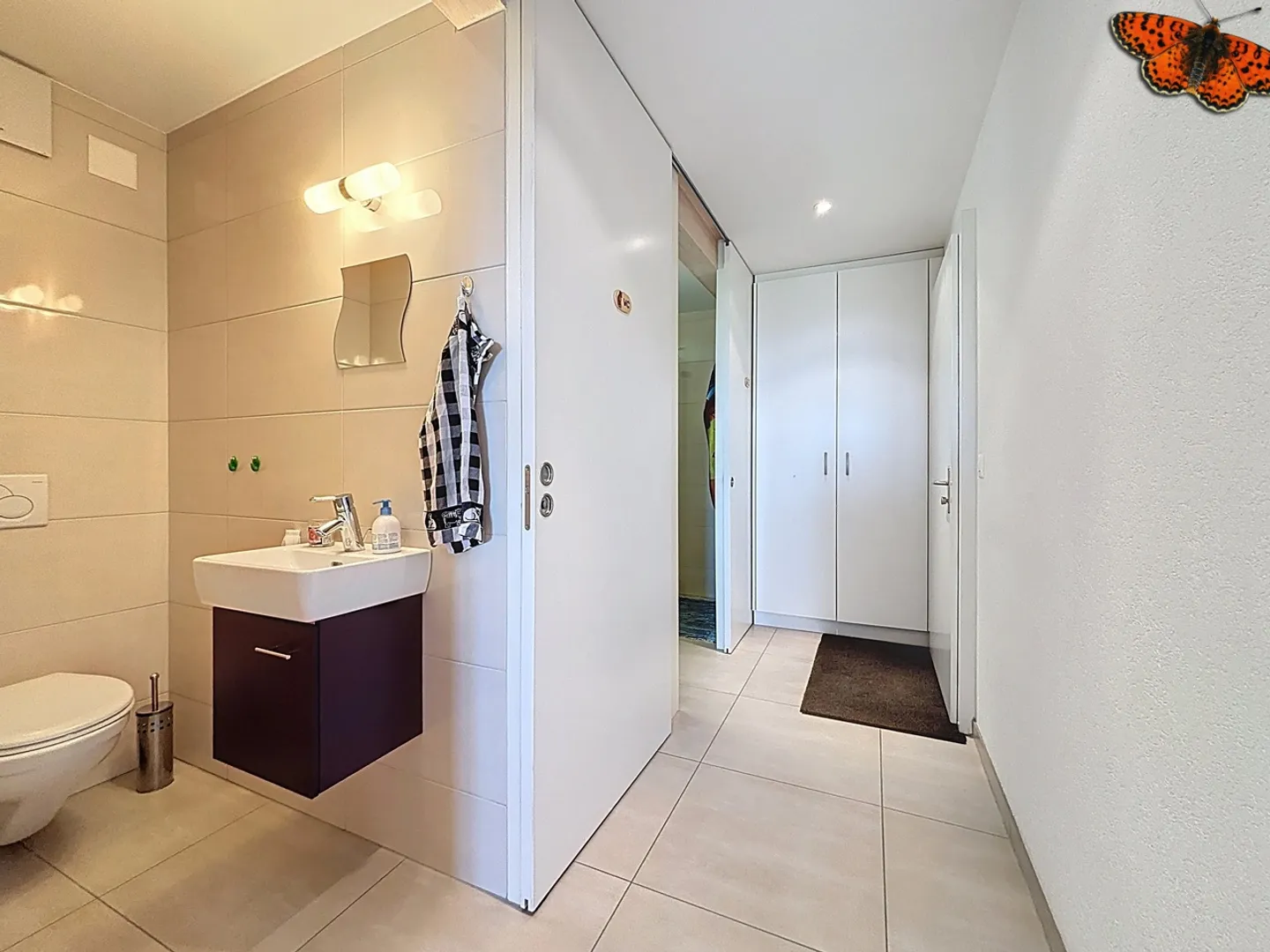 Superb 4.5-room apartment in a renovated farmhouse in Villarsiviriaux - Photo 10 of 14