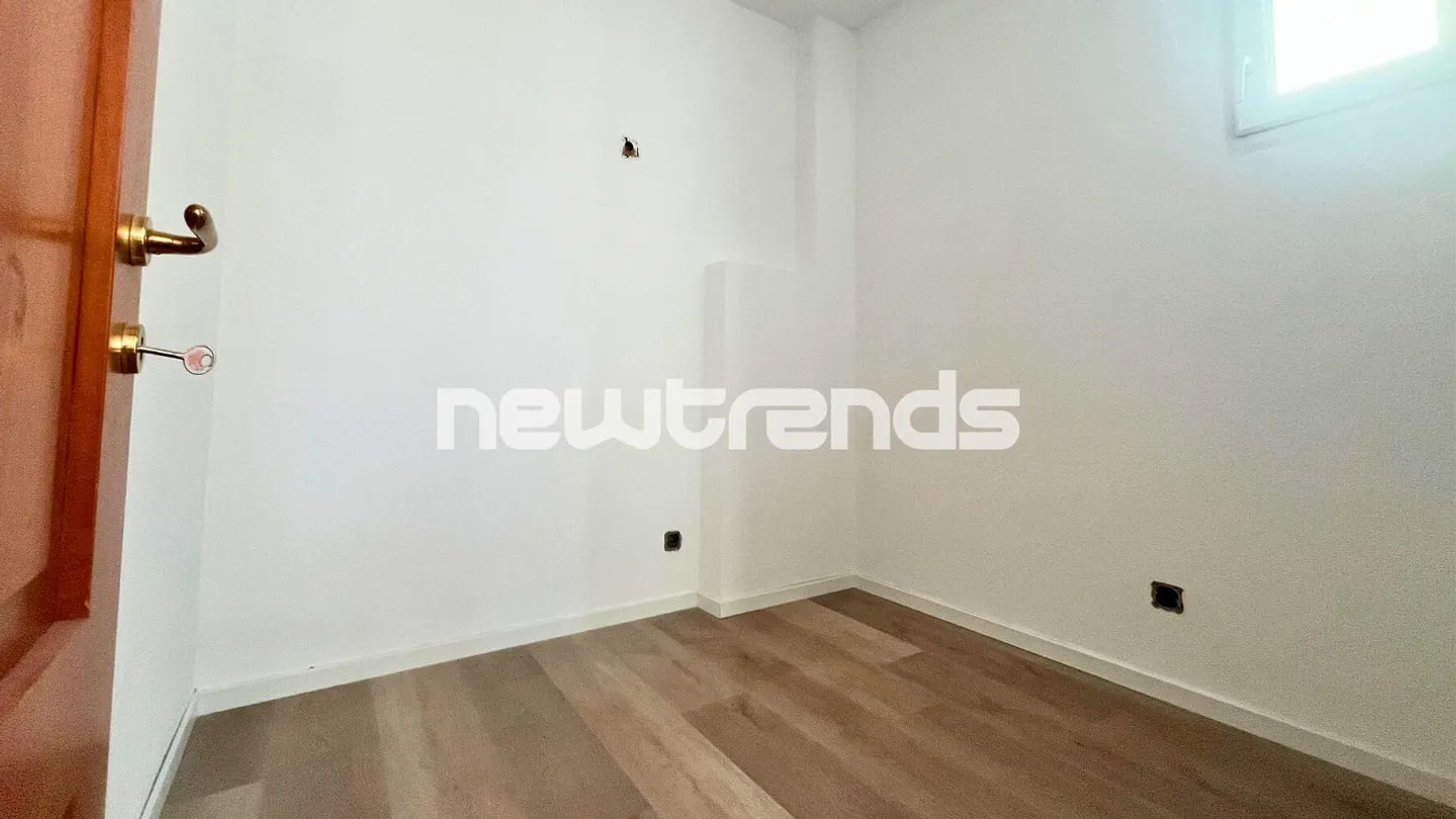 Viganello - Albonago : Maison de ville avec vue panoramique sur le lac et terrasse à vendre - Photo 9 sur 17