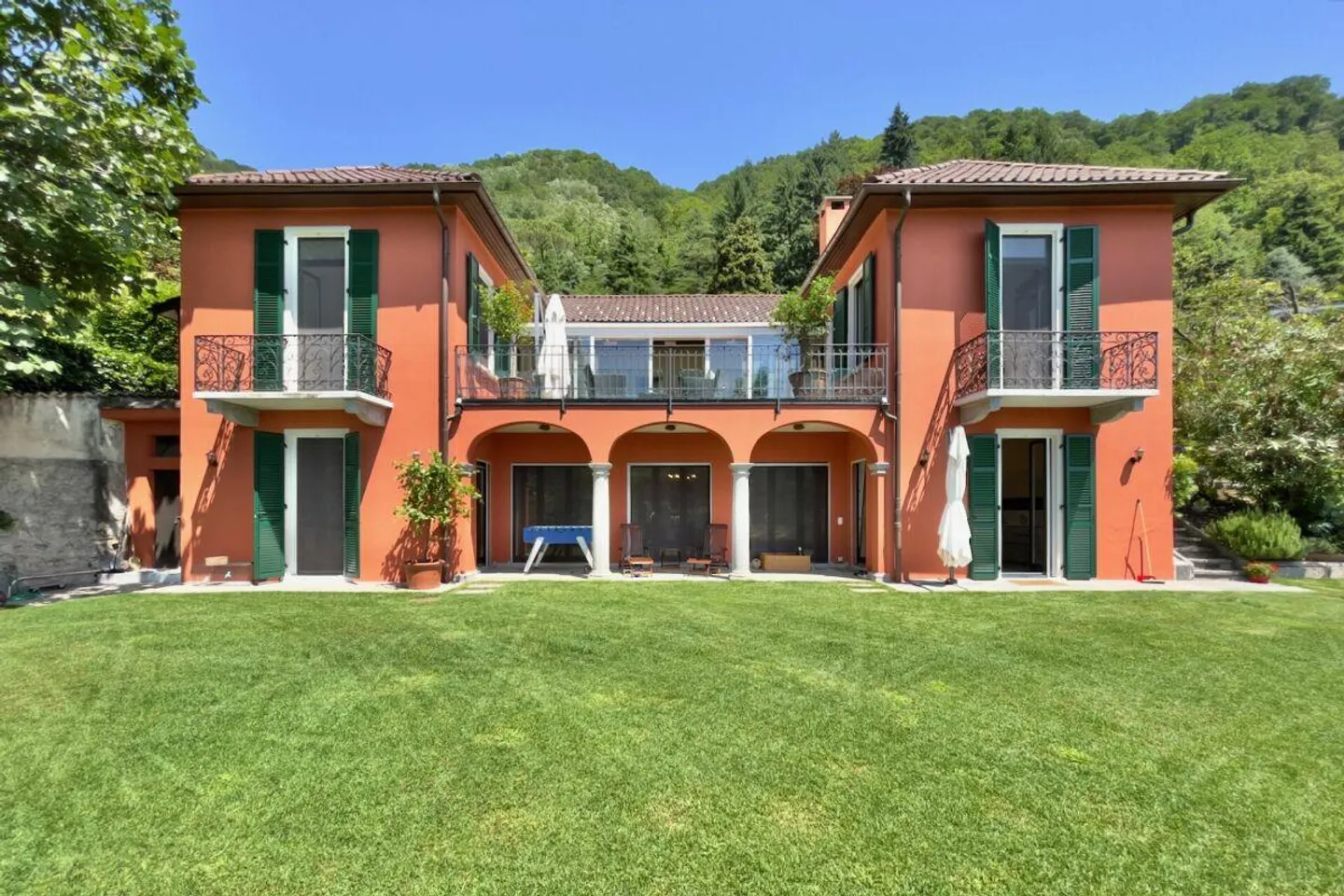 Villa Incantevole con Vista Lago - Foto 1 di 11