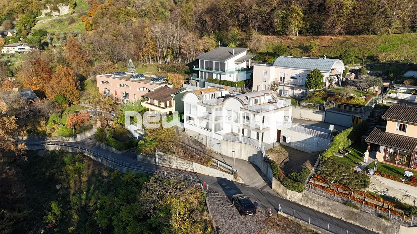 Viganello - Albonago : Maison de ville avec vue panoramique sur le lac et terrasse à vendre - Photo 2 sur 17