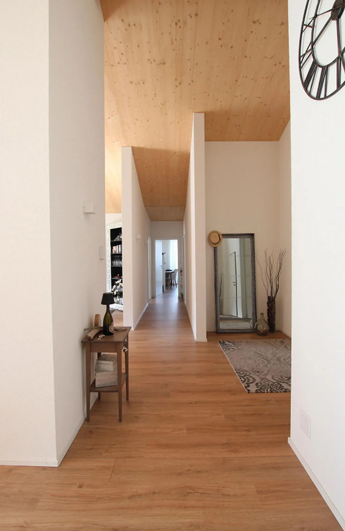 Appartement penthouse exclusif avec grande terrasse sur le toit - Photo 9 sur 23