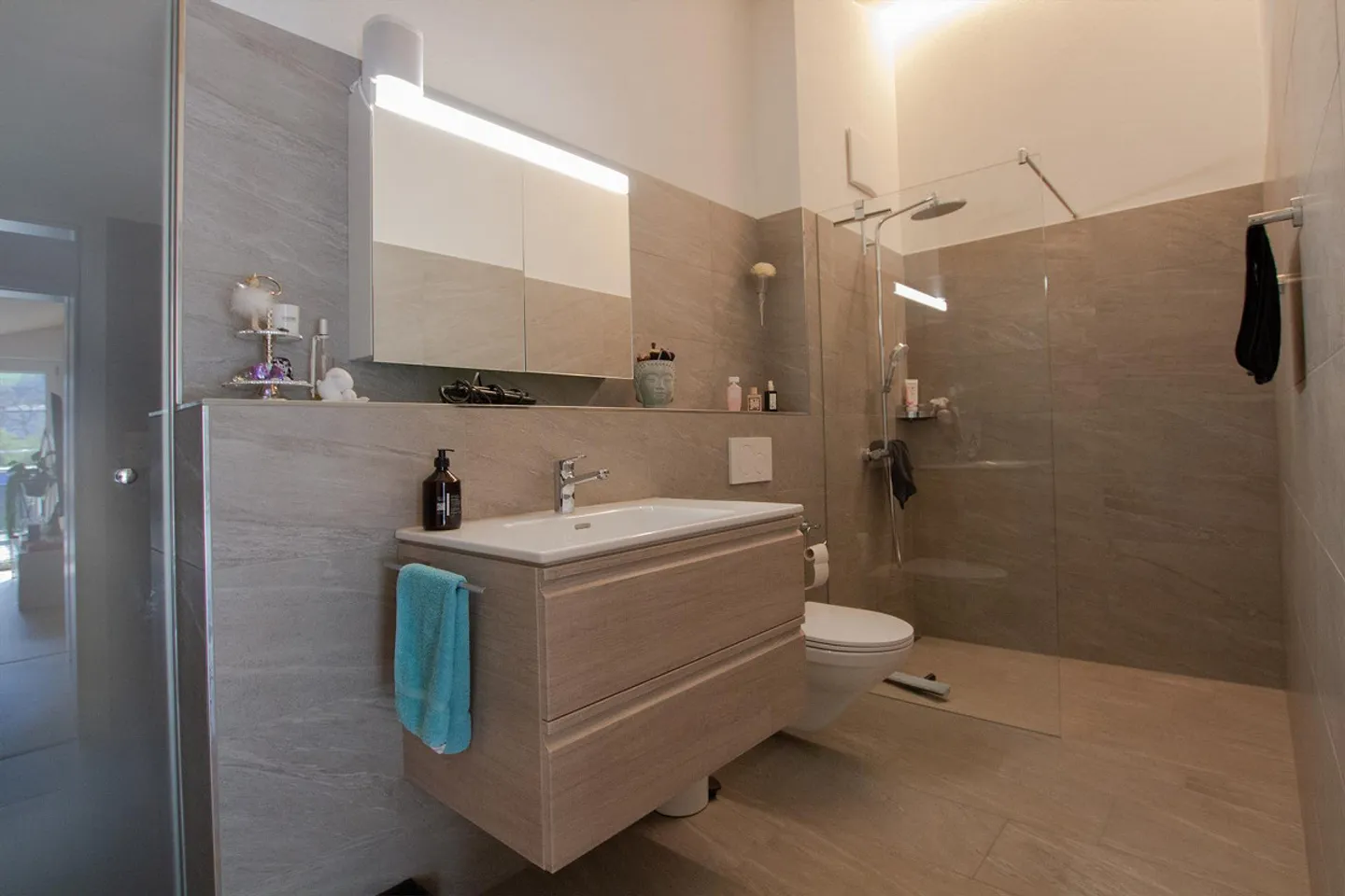 Appartement penthouse exclusif avec grande terrasse sur le toit - Photo 17 sur 23