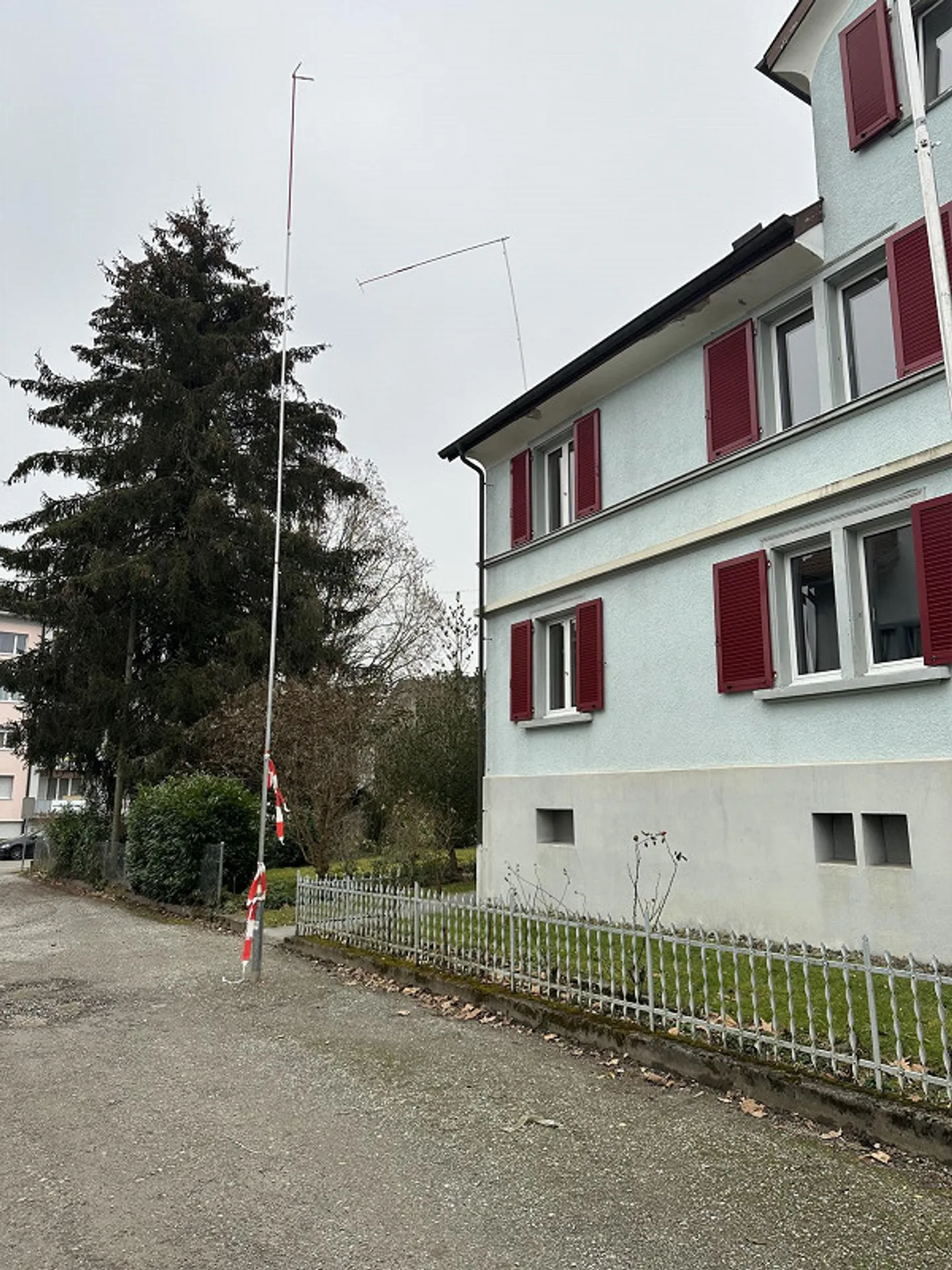 Contratto di affitto temporaneo per un appartamento di 4 stanze in una posizione tranquilla - Foto 1 di 7