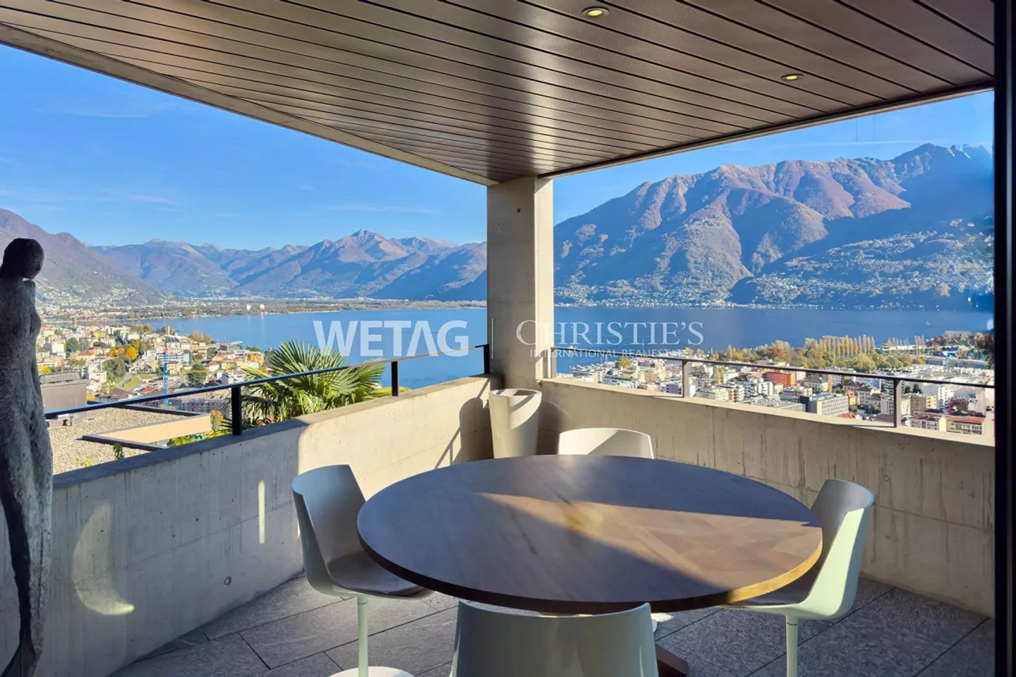 Modern & Bright Duplex Apartment with Lake View in Locarno-Monti for Sale - Photo 1 of 13