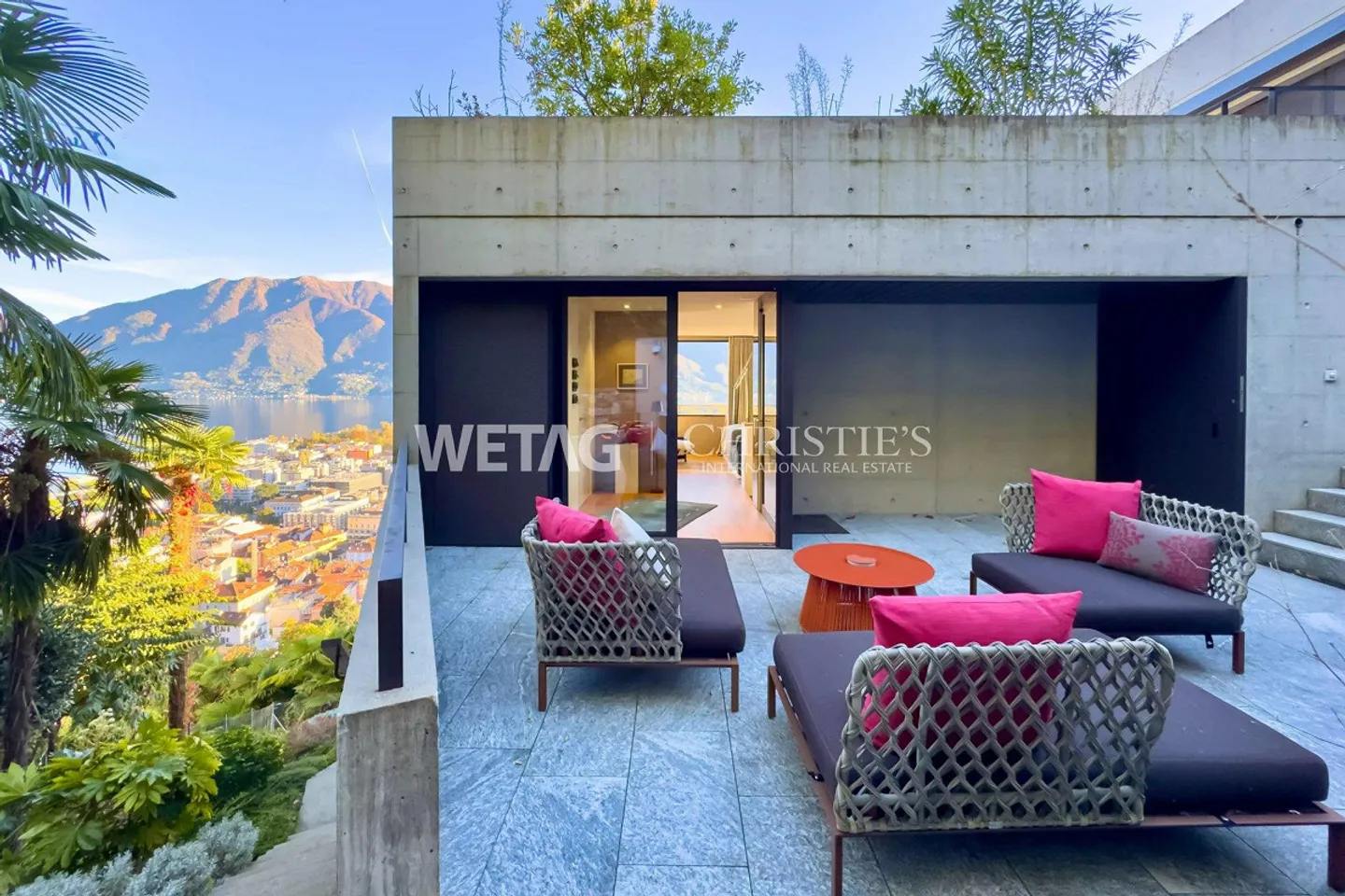 Modern & Bright Duplex Apartment with Lake View in Locarno-Monti for Sale - Photo 13 of 13