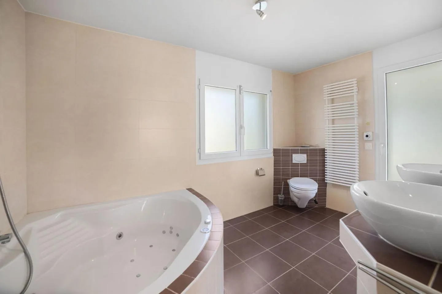 Attico di 5,5 stanze! - Foto 4 di 13