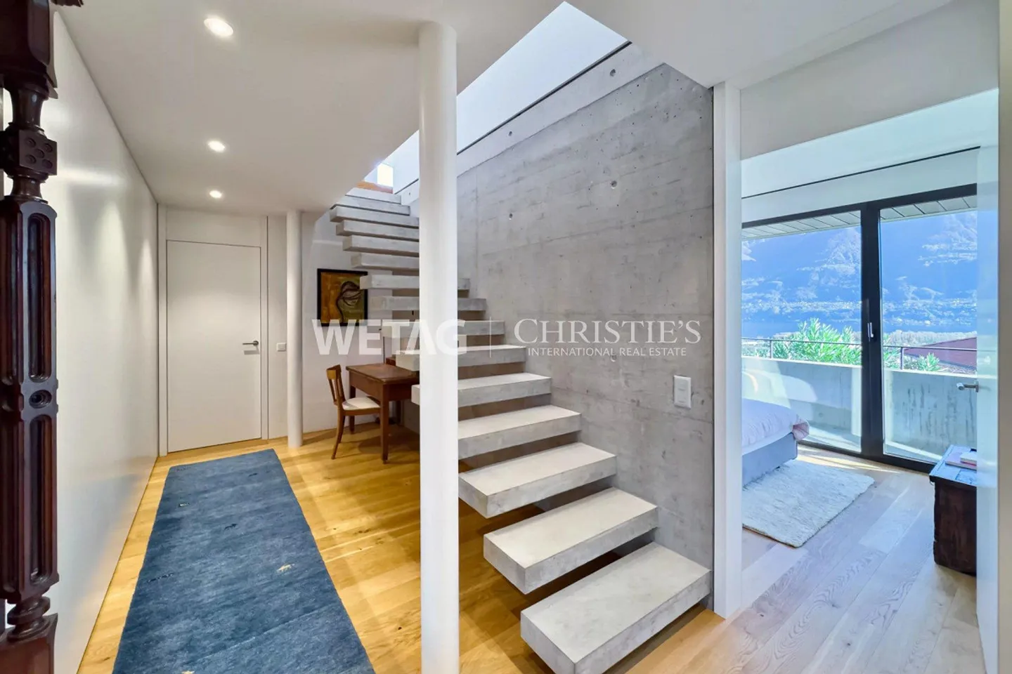 Modern & Bright Duplex Apartment with Lake View in Locarno-Monti for Sale - Photo 11 of 13