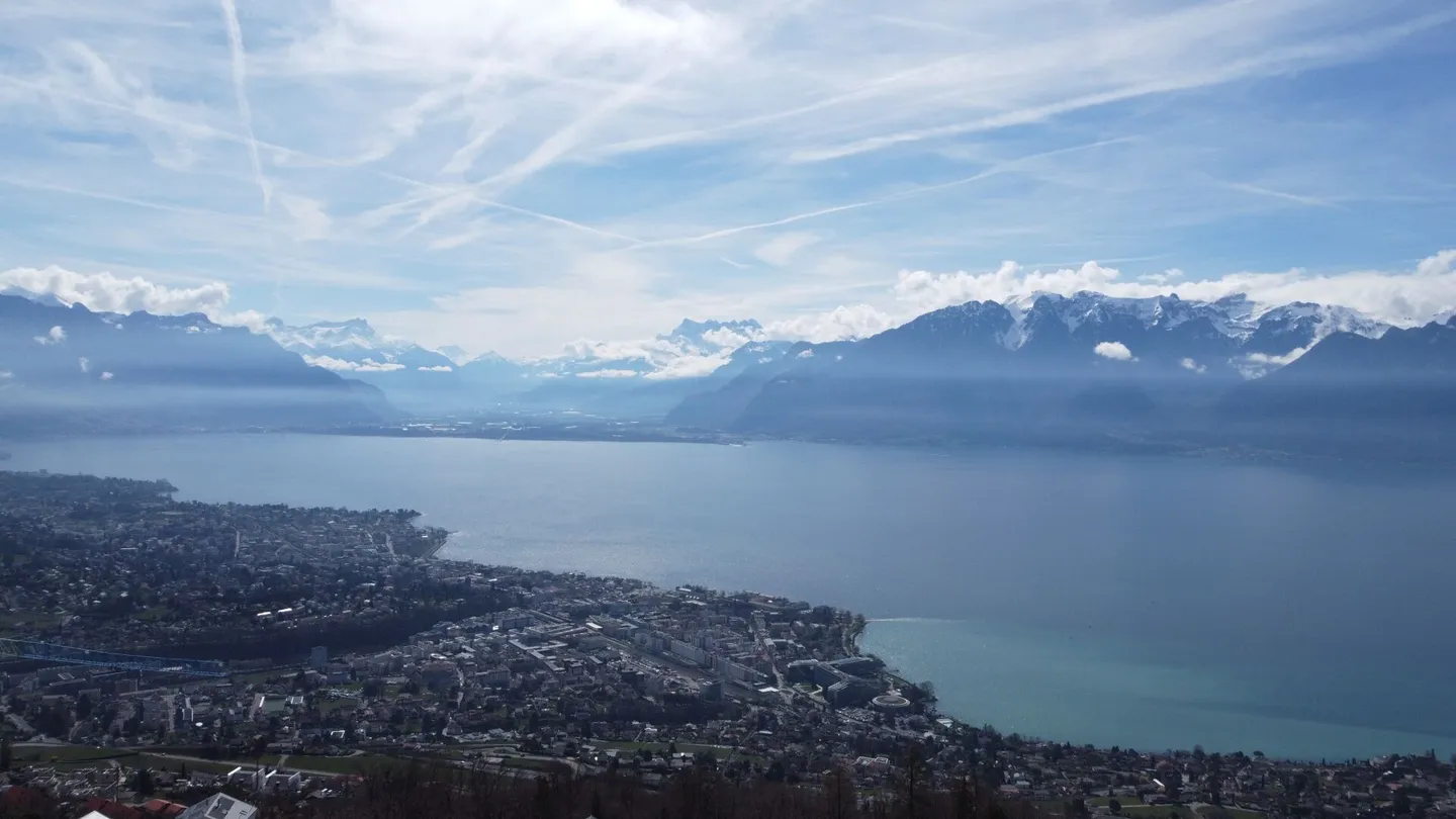 Contemporary high-end apartment with panoramic view ideal for family - Lot 1A - Photo 13 of 13