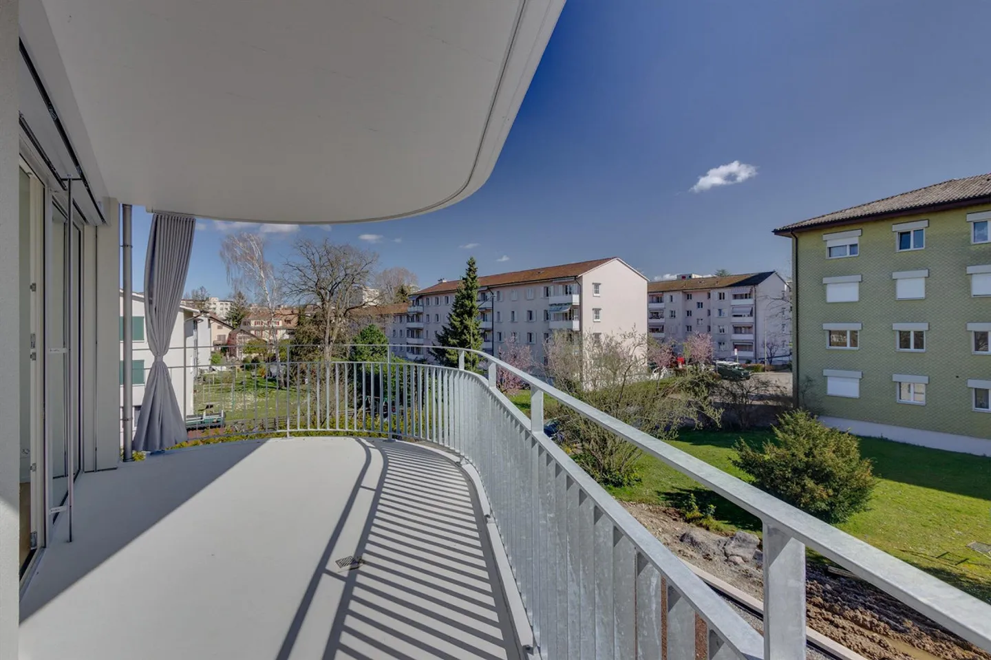 Appartamento luminoso in posizione centrale - Foto 8 di 11