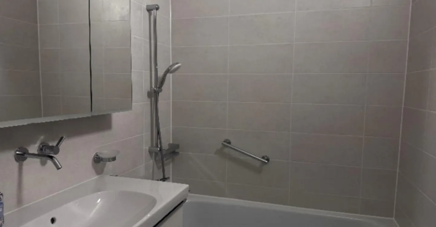 Magnificent 5.5-room apartment fully renovated - Photo 7 of 12