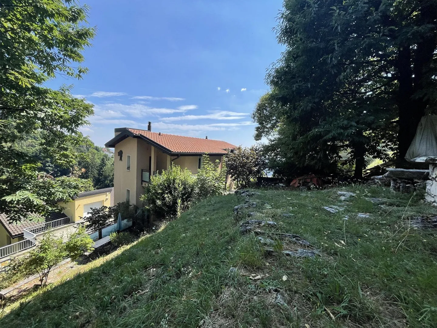 SCHÖNES EINFAMILIENHAUS IN PANORAMISCHER LAGE - Foto 4 von 13