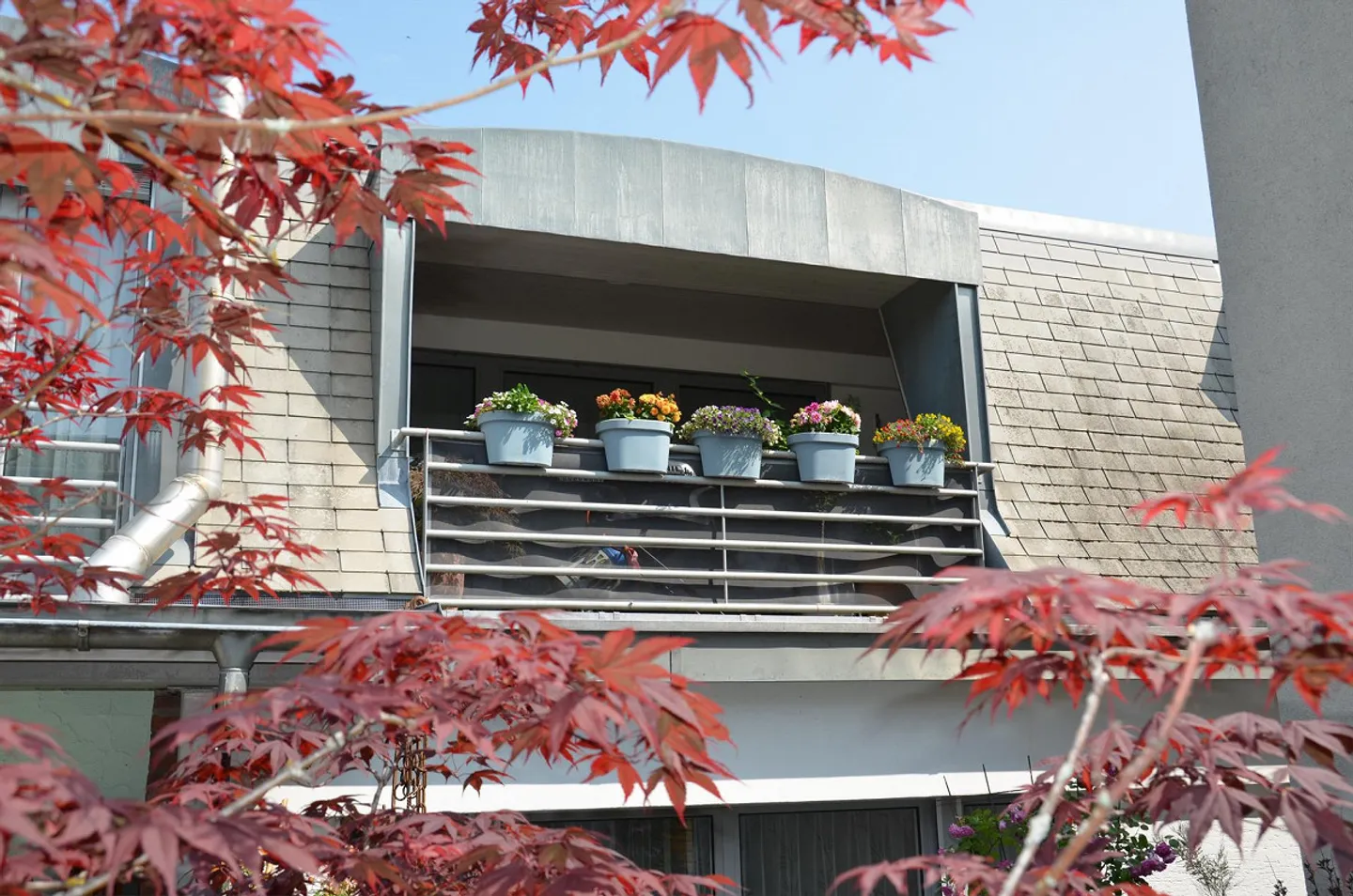 Ampio appartamento di 4,5 stanze nel centro del villaggio - Foto 8 di 8