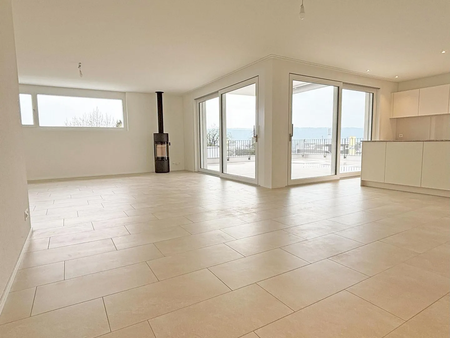 Sogno di attico soleggiato con stufa svedese - Foto 1 di 10