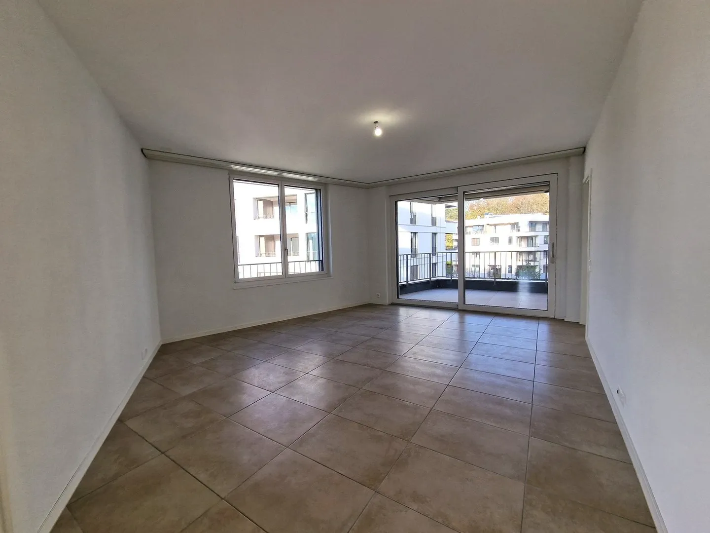 Schönes möbliertes 4.5-Zimmer-Apartment im 2. Stock - Foto 5 von 6